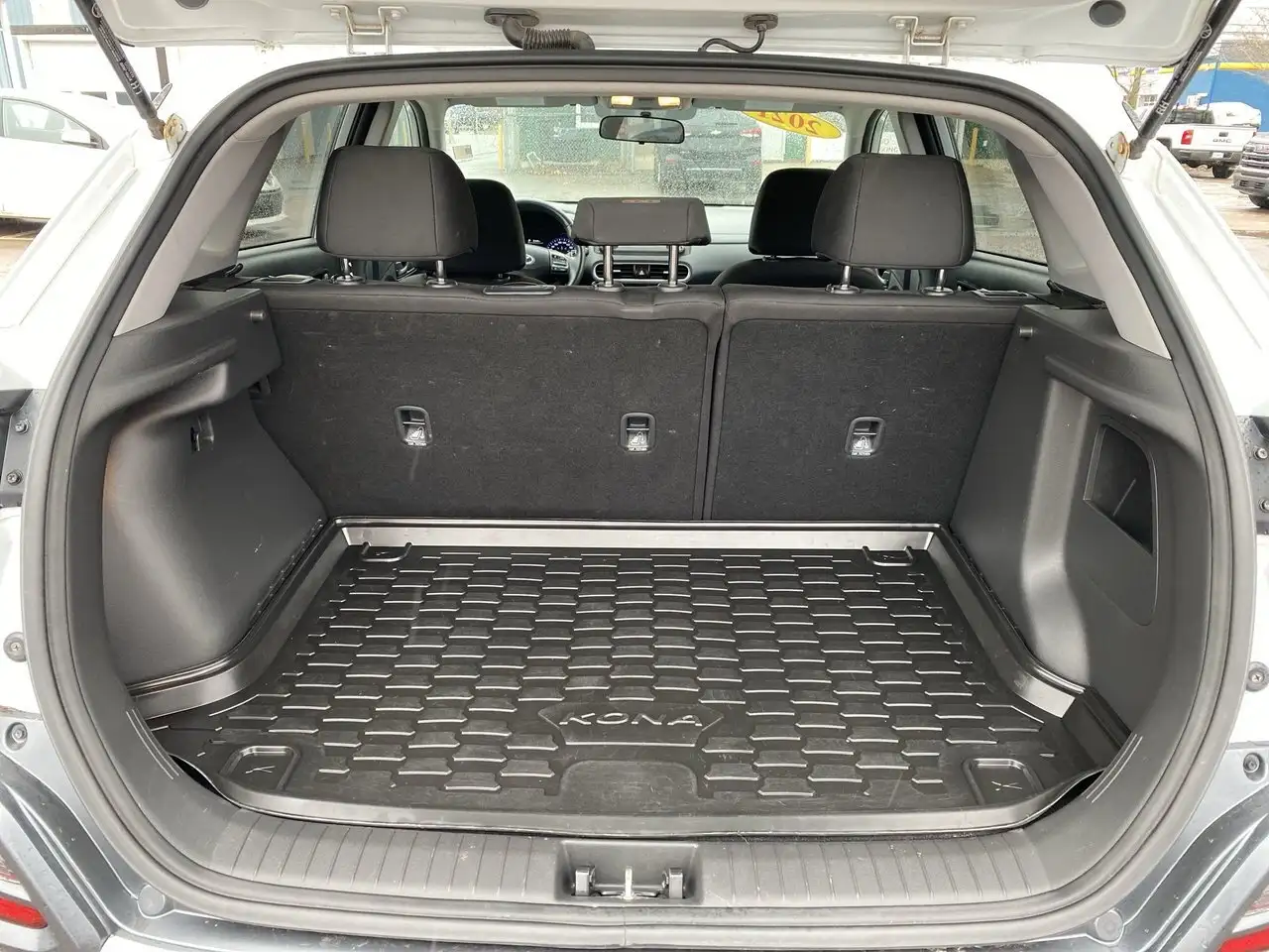 Hyundai KONA снимка Hyundai KONA