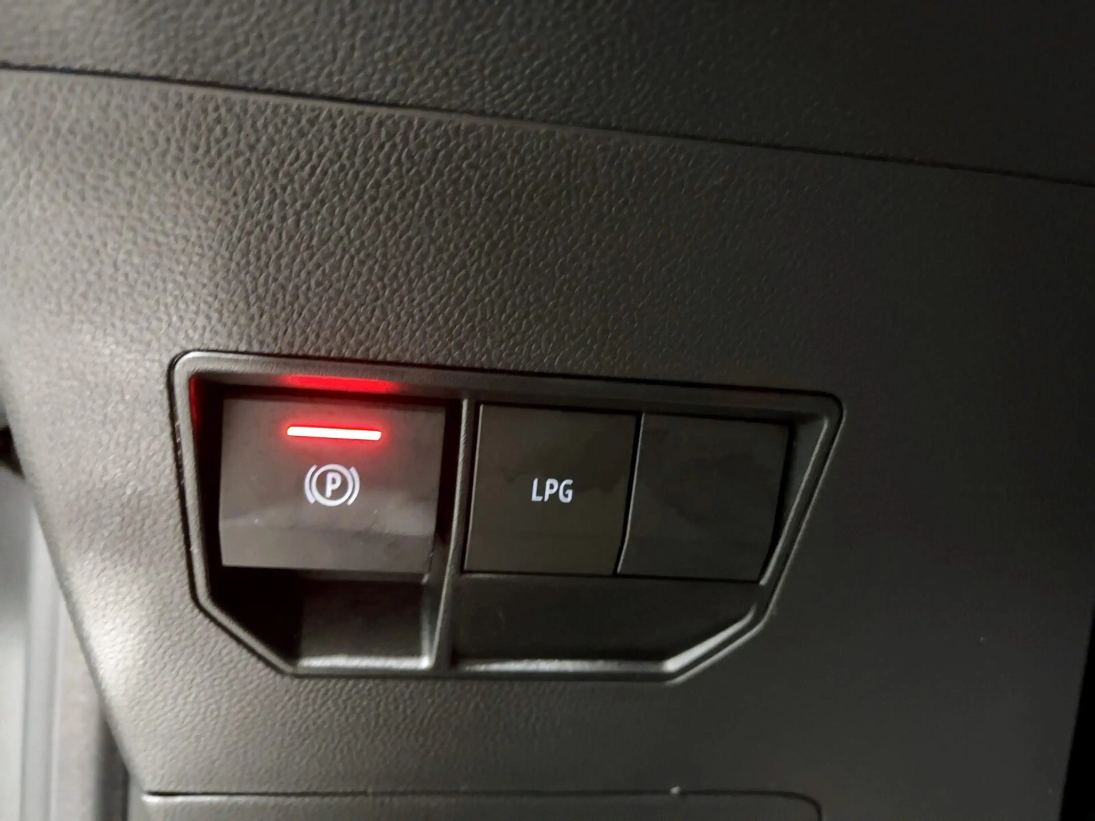 Dacia Duster 1.0 Top Ausstattung+Günstiger Unterhalt — photo 23
