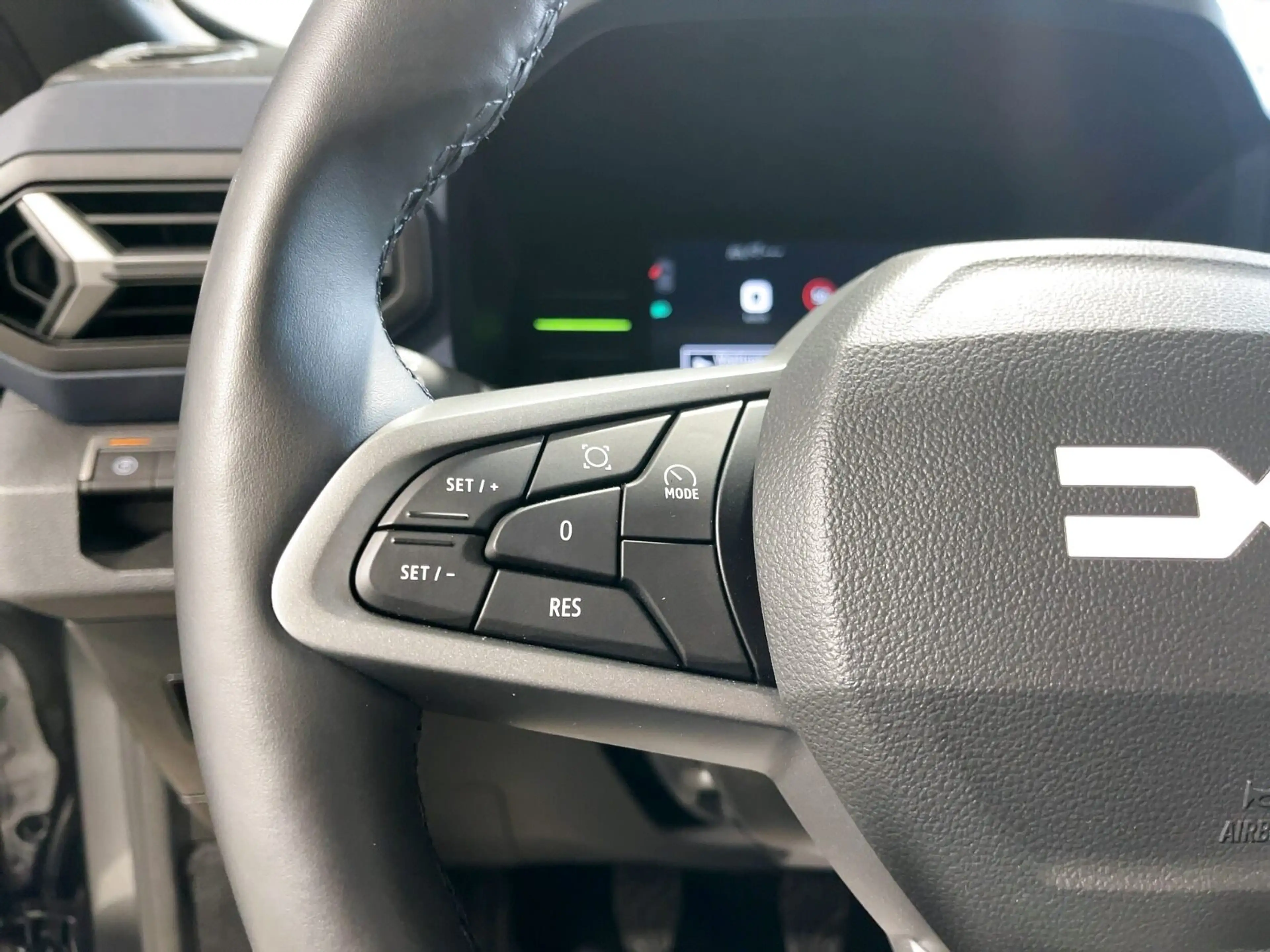 Dacia Duster 1.0 Top Ausstattung+Günstiger Unterhalt — photo 13
