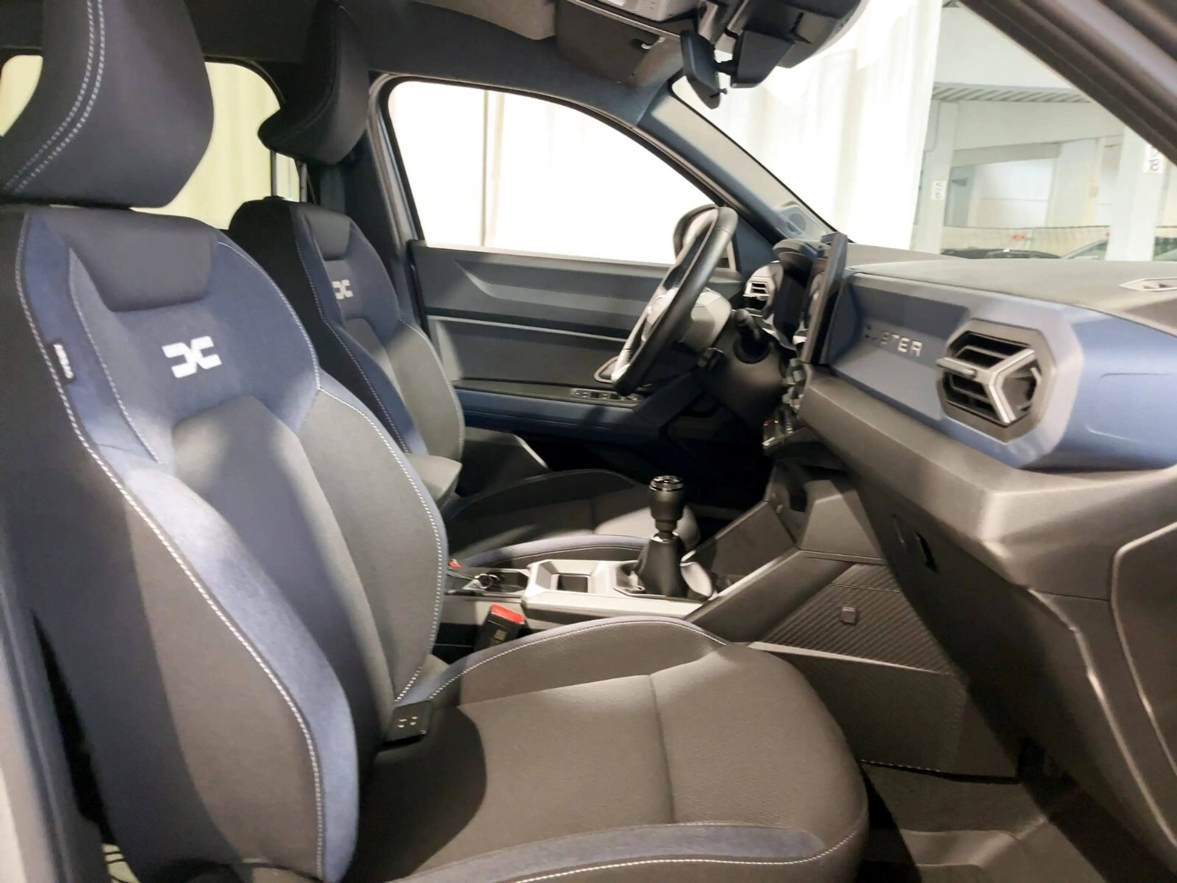 Dacia Duster 1.0 Top Ausstattung+Günstiger Unterhalt — photo 28