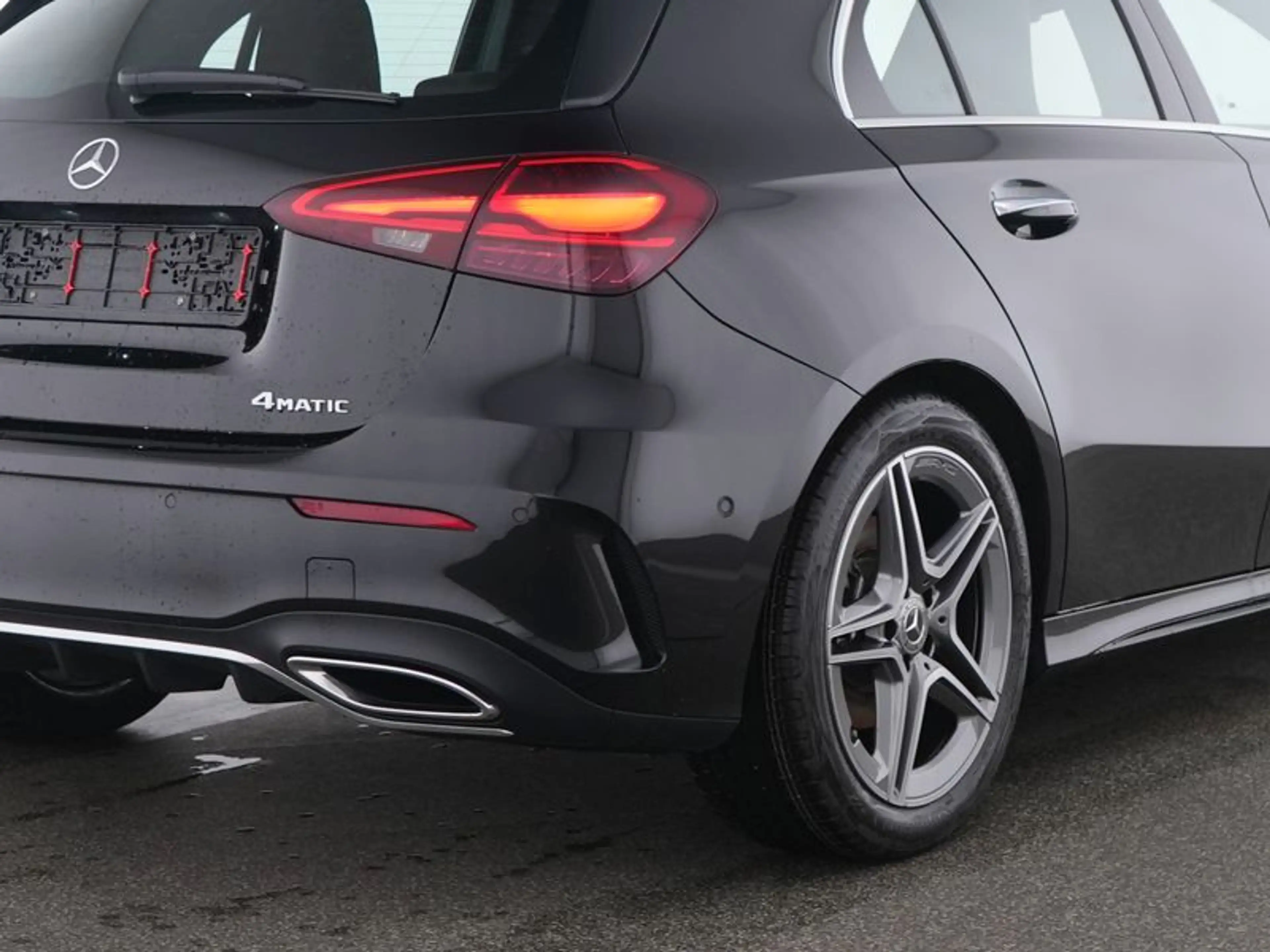 Mercedes-Benz A 220 4MATIC AMG+PREMIUMPLUS+PANO+BURMESTER+ACC+ — photo 9