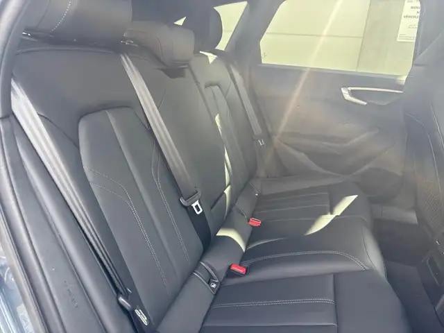 Audi A5 view 7