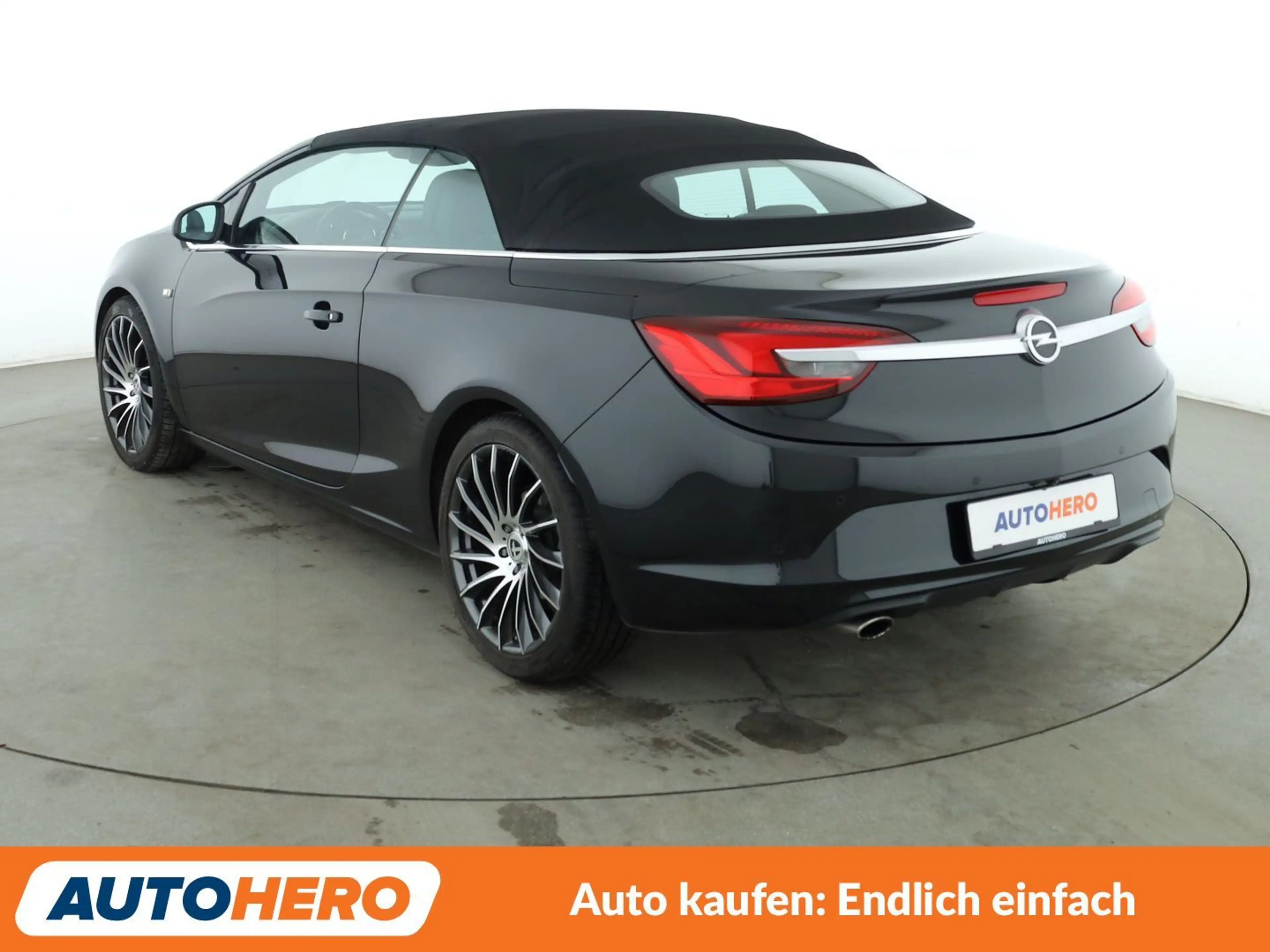 Opel Cascada 1.6 SIDI Turbo Innovation Aut.*XENON*CAM*TEMPO*SHZ — photo 4