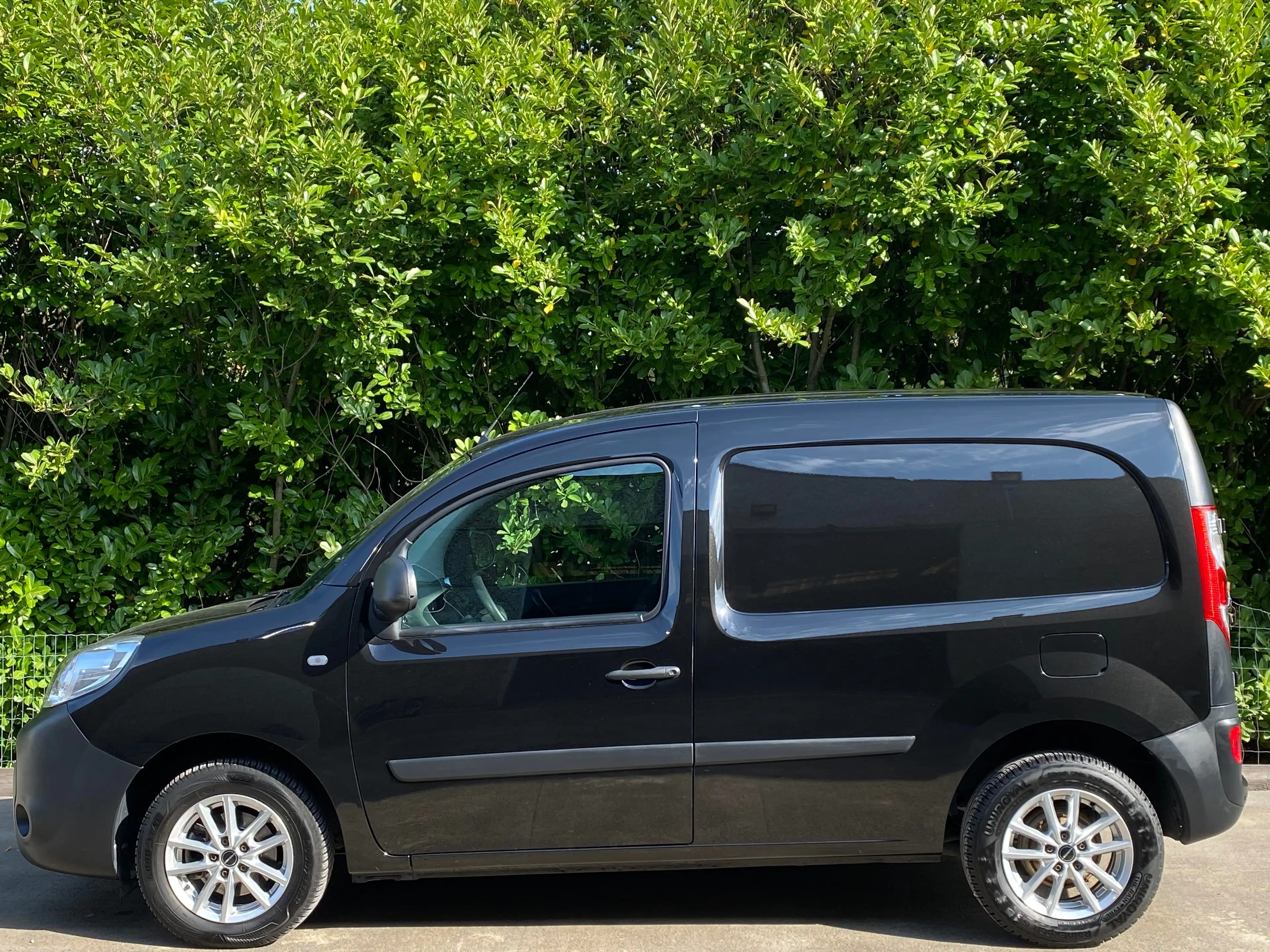 Renault Kangoo 1.5 dci - Airco - Jantes - Neuf - Garantie - TVA Récupérable!!! — photo 2