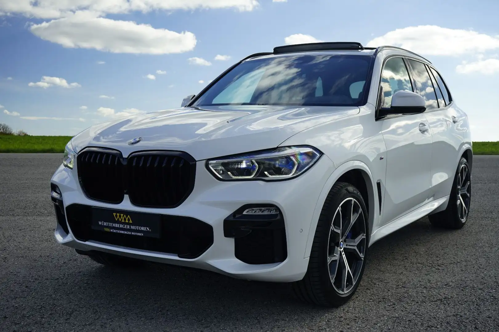 BMW X5 M i*PANO*LASER*SOFT-CLOSE*H&K*360°*AHK*HuD* Weiß - 1