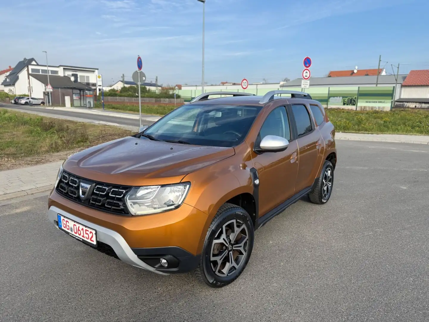 Dacia Duster II Prestige *1.HAND+REIFEN NEU+TÜV NEU* Orange - 2
