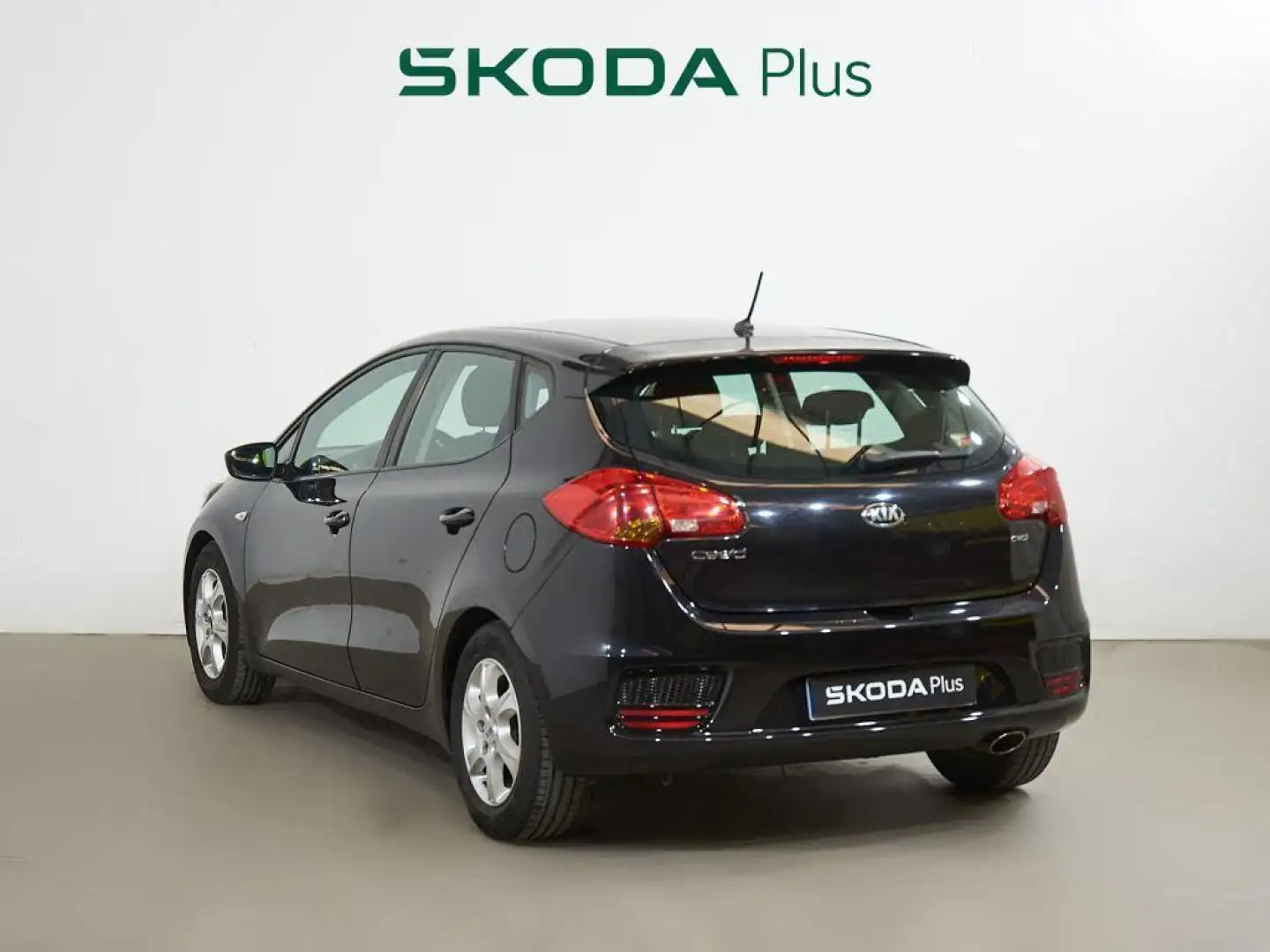 Kia Ceed / cee'd 1.4 CRDi WGT Concept 66 kW (90 CV) Negro - 2