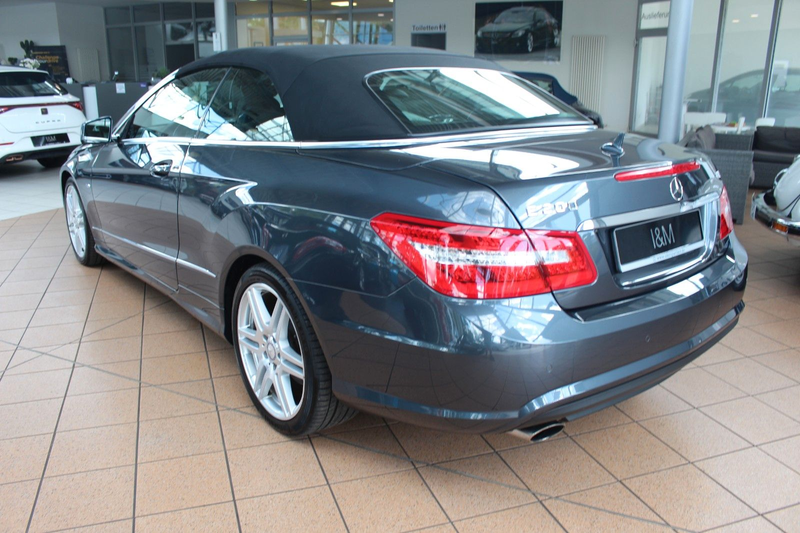 Mercedes-Benz E 200 Cabrio  CGI BlueEfficiency+AMG Line+SHZ+PDC — photo 4