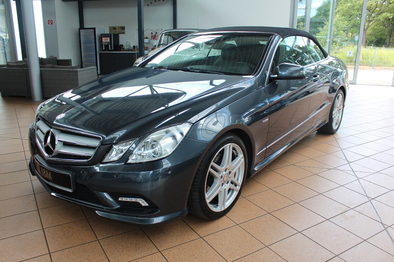 Mercedes-Benz E 200 Cabrio  CGI BlueEfficiency+AMG Line+SHZ+PDC — photo 2