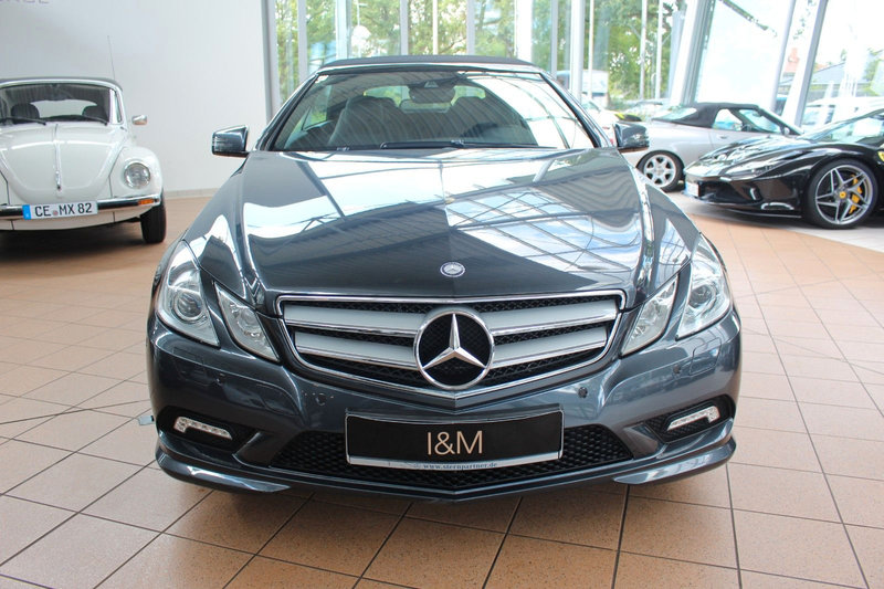 Mercedes-Benz E 200 Cabrio  CGI BlueEfficiency+AMG Line+SHZ+PDC
