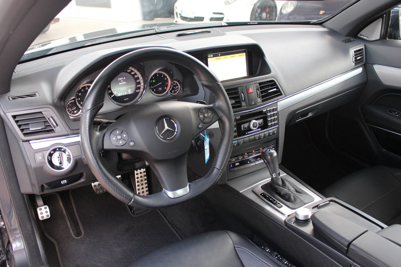 Mercedes-Benz E 200 Cabrio  CGI BlueEfficiency+AMG Line+SHZ+PDC — photo 11