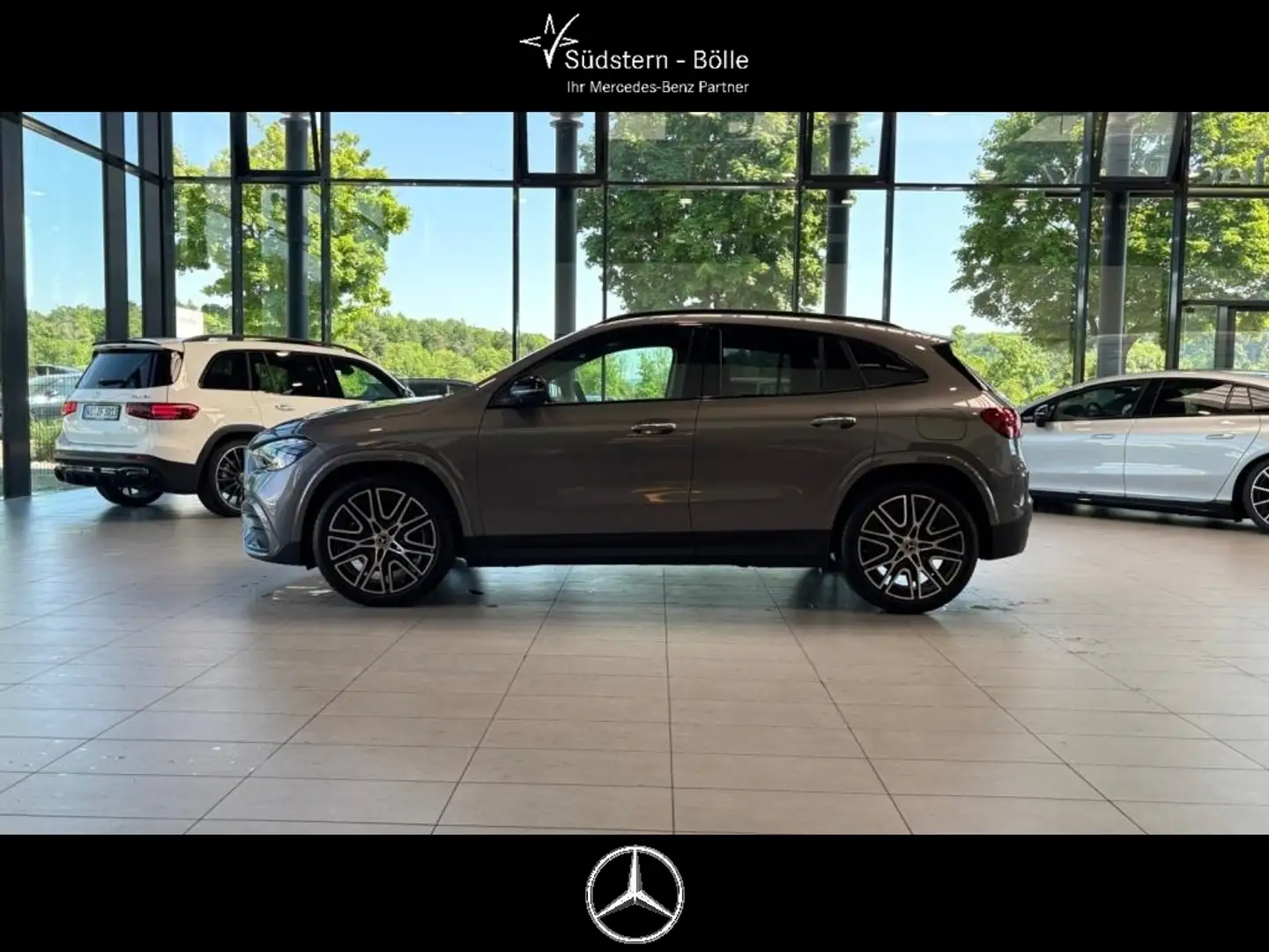 Mercedes-Benz GLA 250 4M +AMG+SHZ+DISTRO+AMBIENTE+MEMORY+AHK Grijs - 2