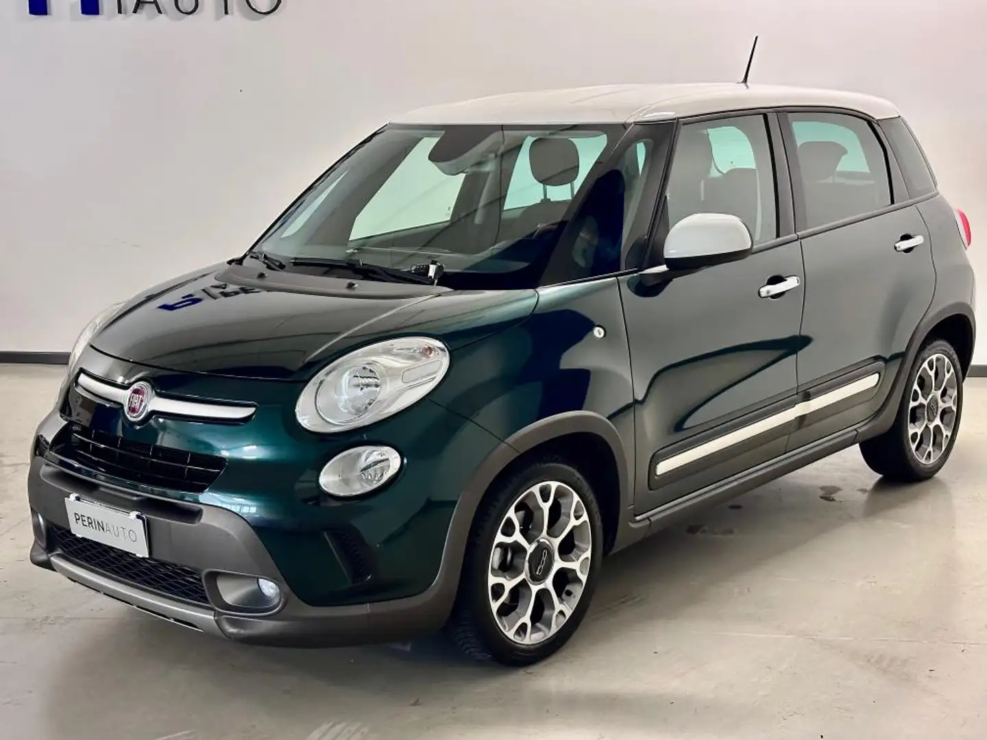 Fiat 500L 1.6 mjt Trekking 105cv Verde - 2