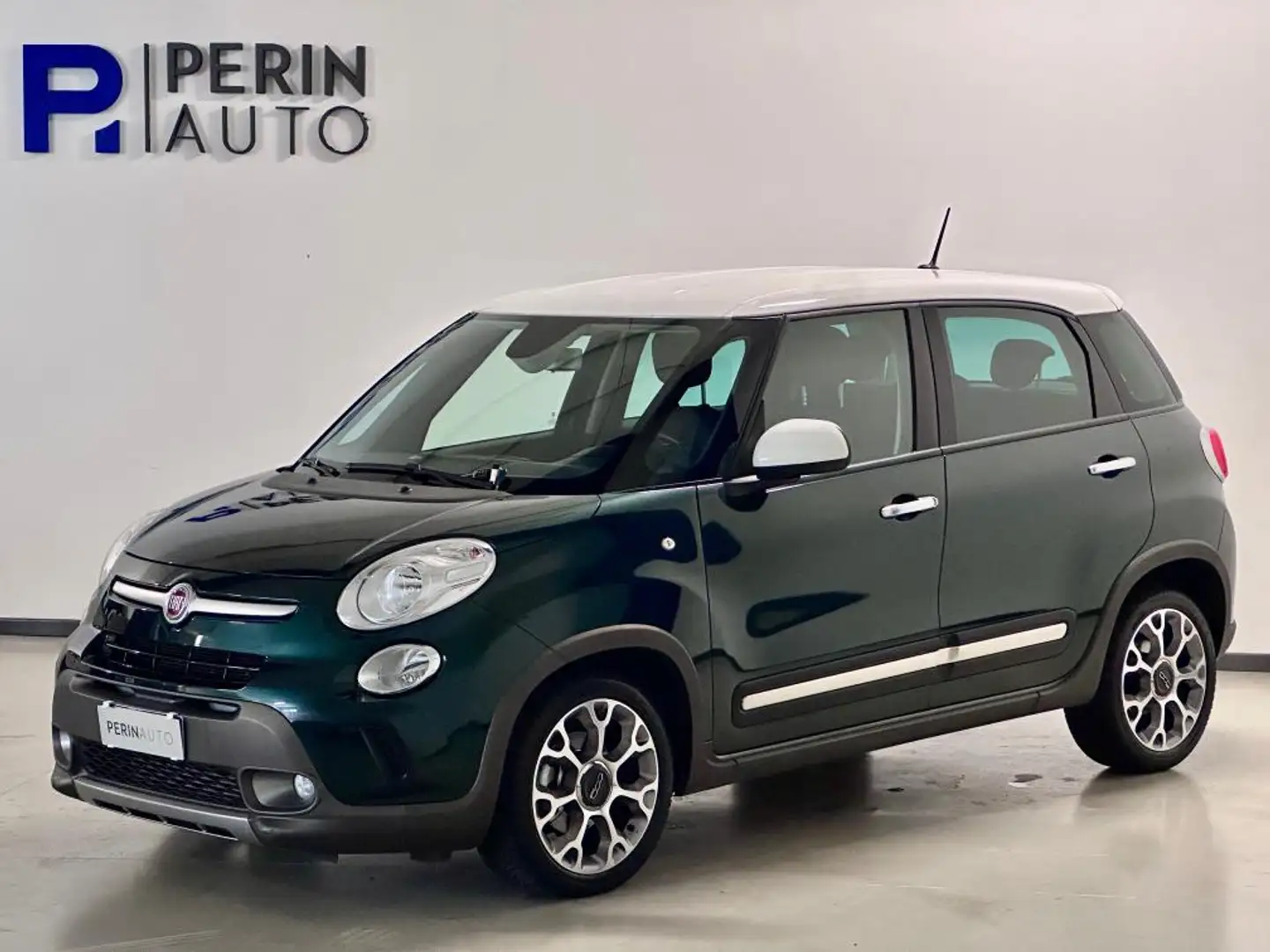 Fiat 500L 1.6 mjt Trekking 105cv Verde - 1