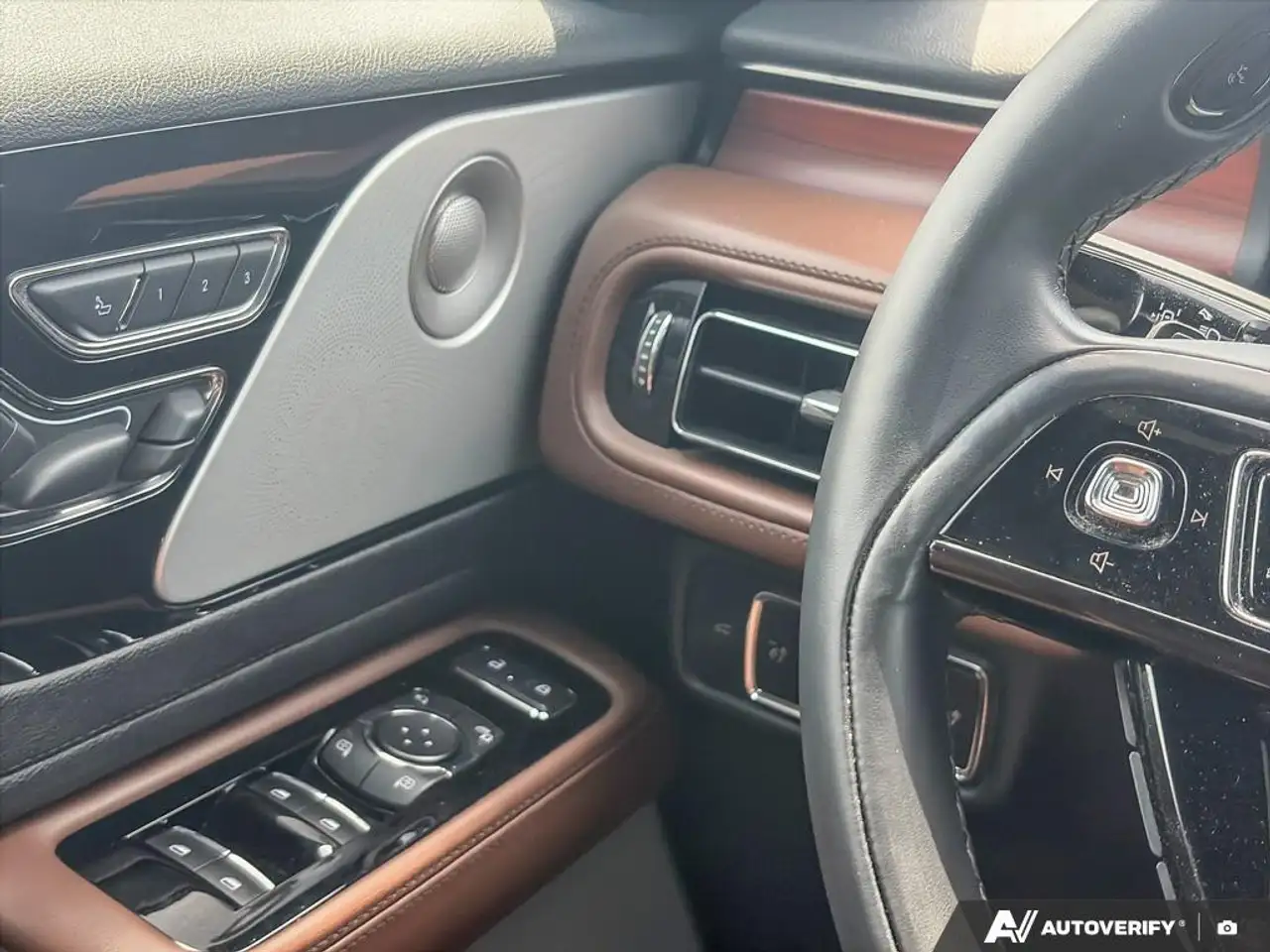 Lincoln Aviator photo Lincoln Aviator