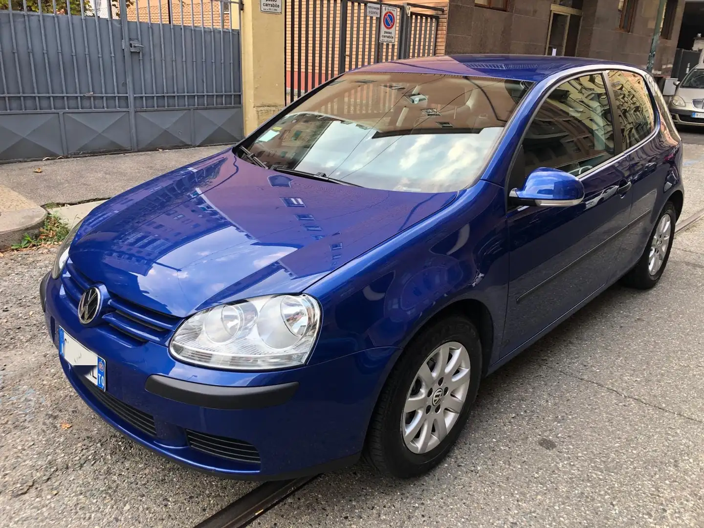 Volkswagen Golf 1.9 TDI automatico DSG allestimento per disabili Blu/Azzurro - 1