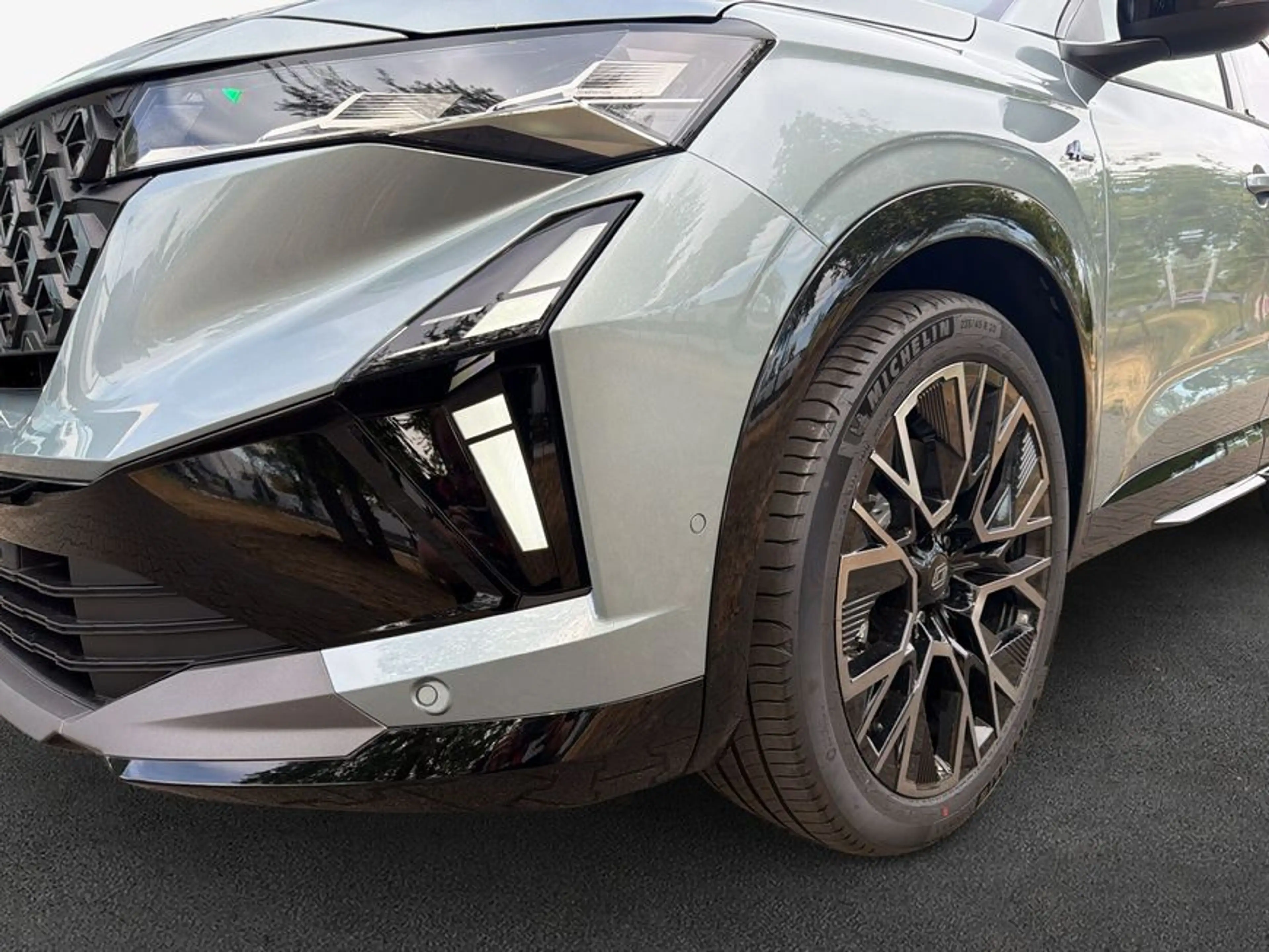 Renault Espace Full Hybrid E-TECH 200 Esprit Alpine 7-Sitz — photo 6