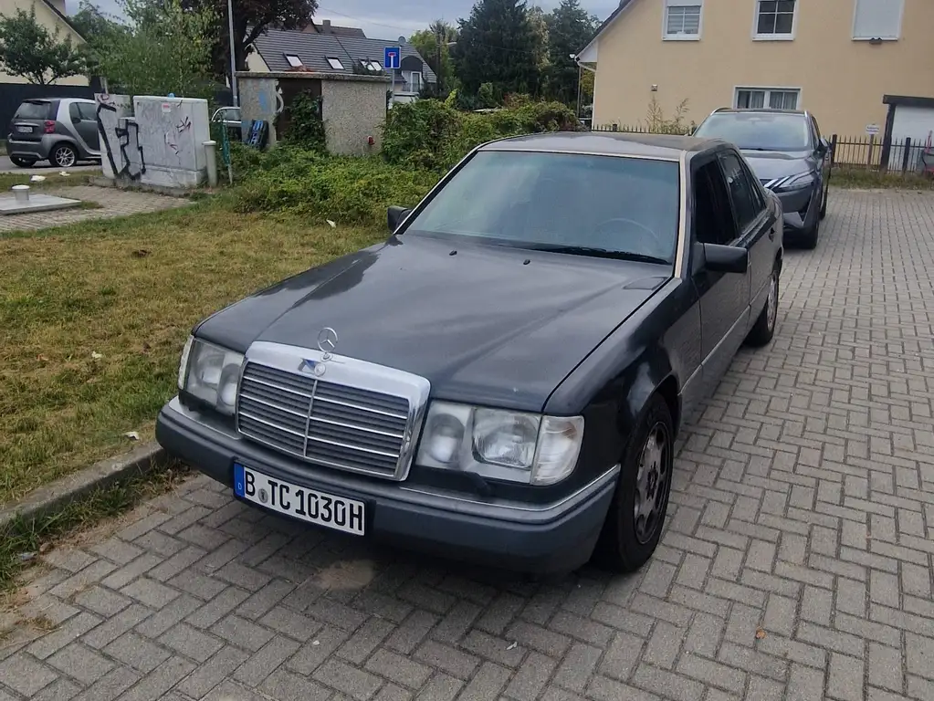 Mercedes-Benz 300 1991 из Европы — купить под ключ