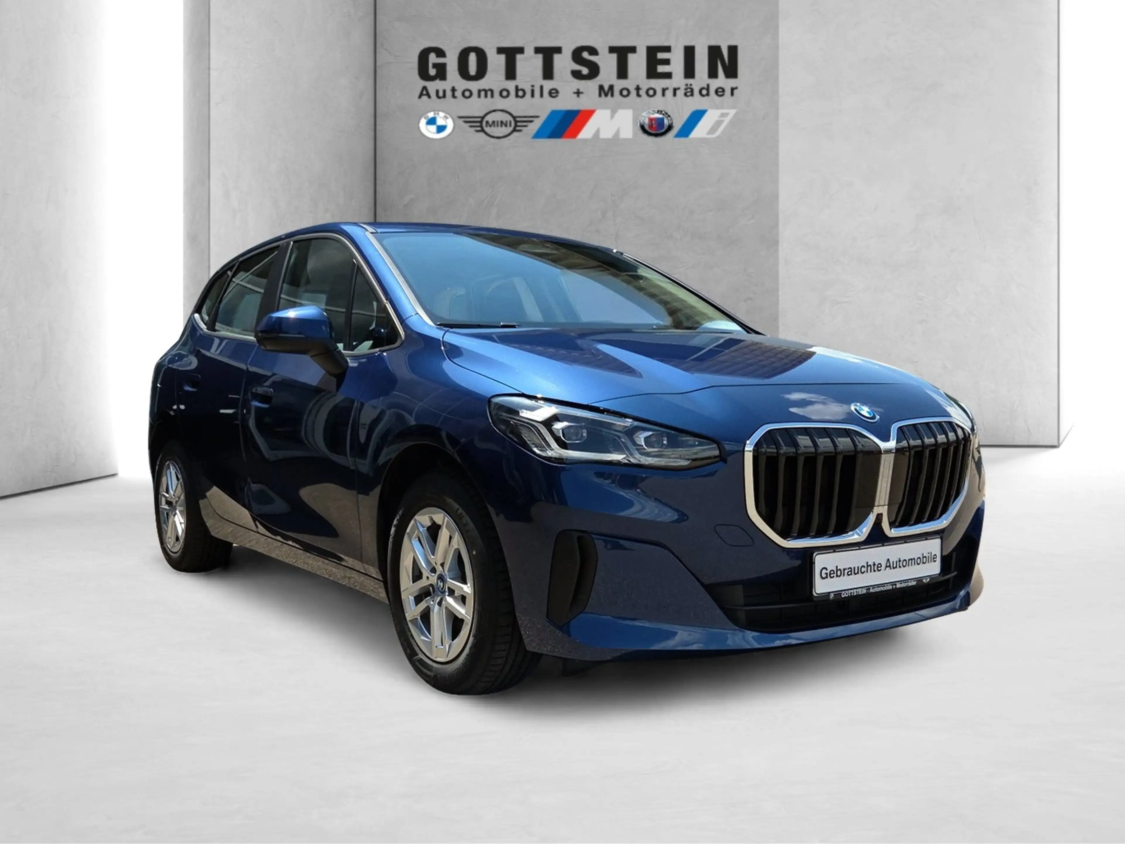 BMW 225 e xDrive Active Tourer — photo 2