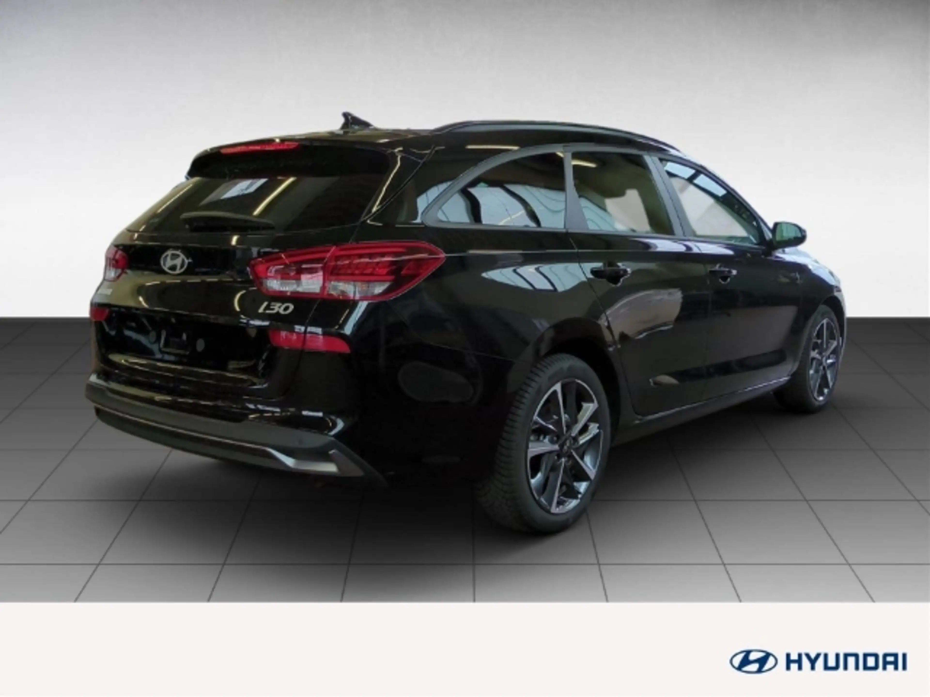 Hyundai i30 Mild-Hybrid 1.5 T-GDI Advantage Allwetterreifen+Na — photo 4