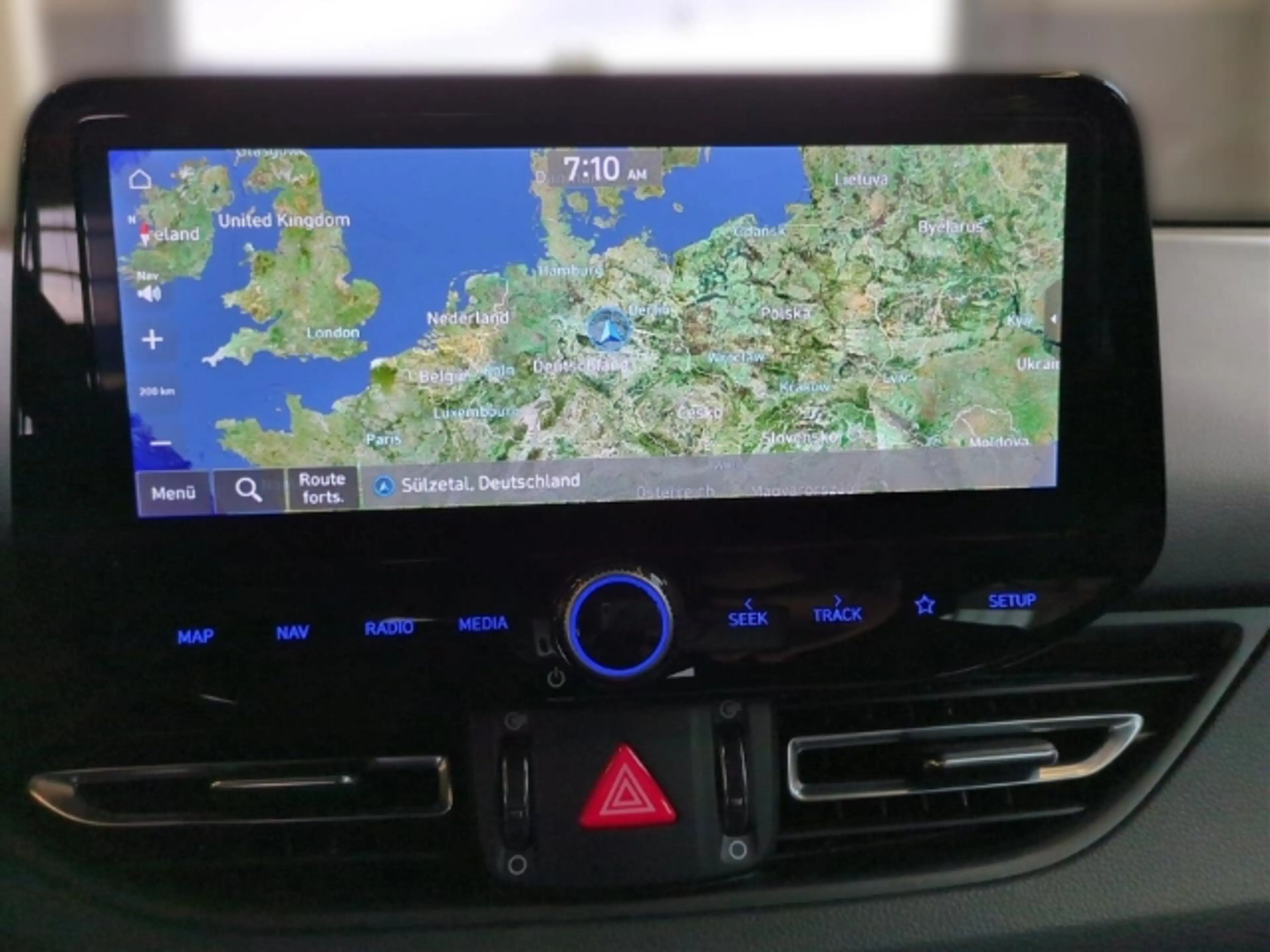 Hyundai i30 Mild-Hybrid 1.5 T-GDI Advantage Allwetterreifen+Na — photo 10