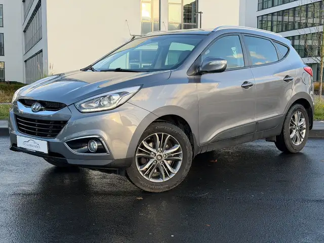 Hyundai iX35 Style AWD 1.Hand,Navi,Kam,AHK,8-Fachbereift