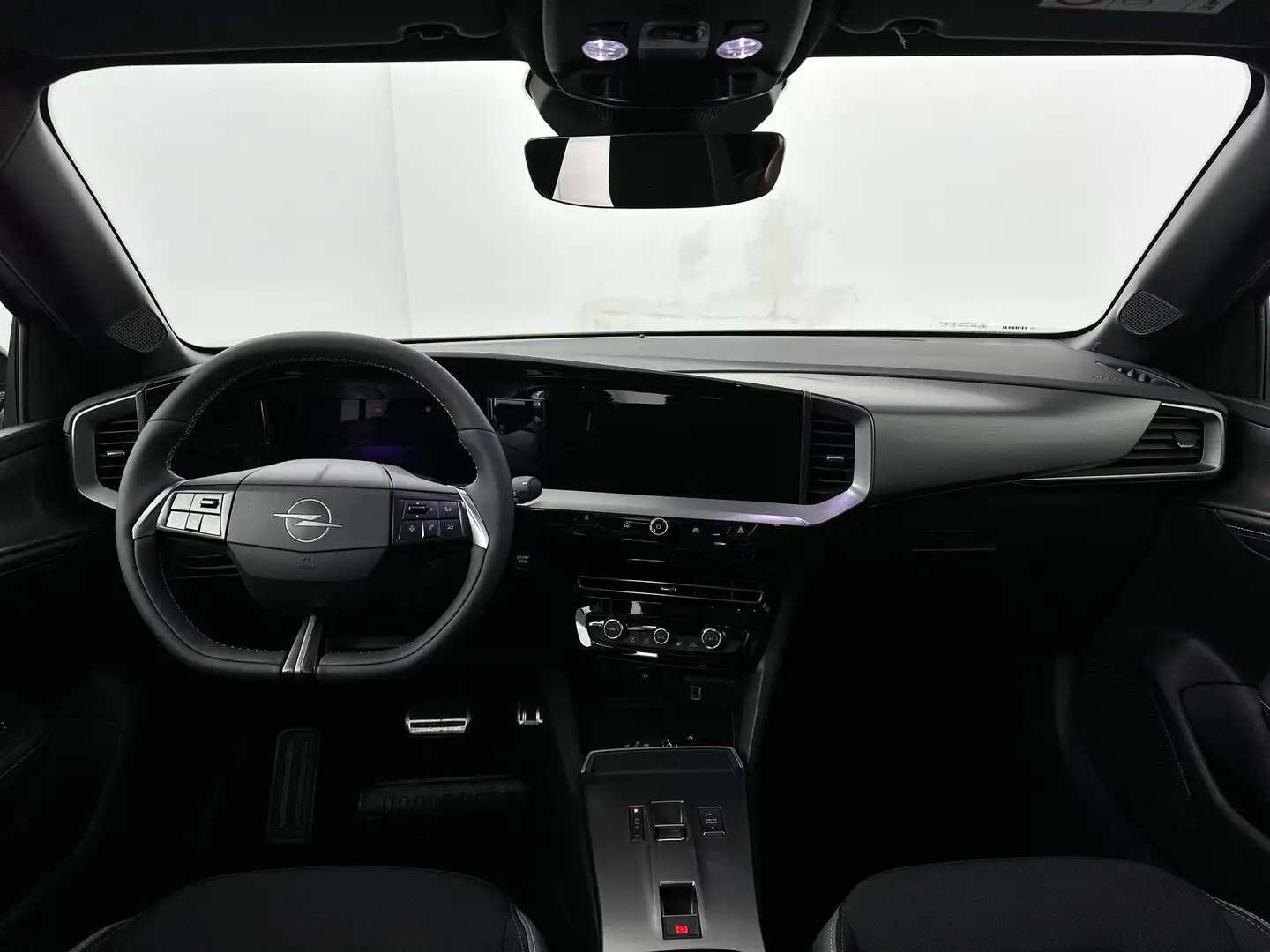 Opel Mokka 1.2 Turbo Hybrid GS | Navigatie | Verwarmd Stuur + Grijs - 2