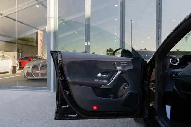 Mercedes-Benz CLA view 7