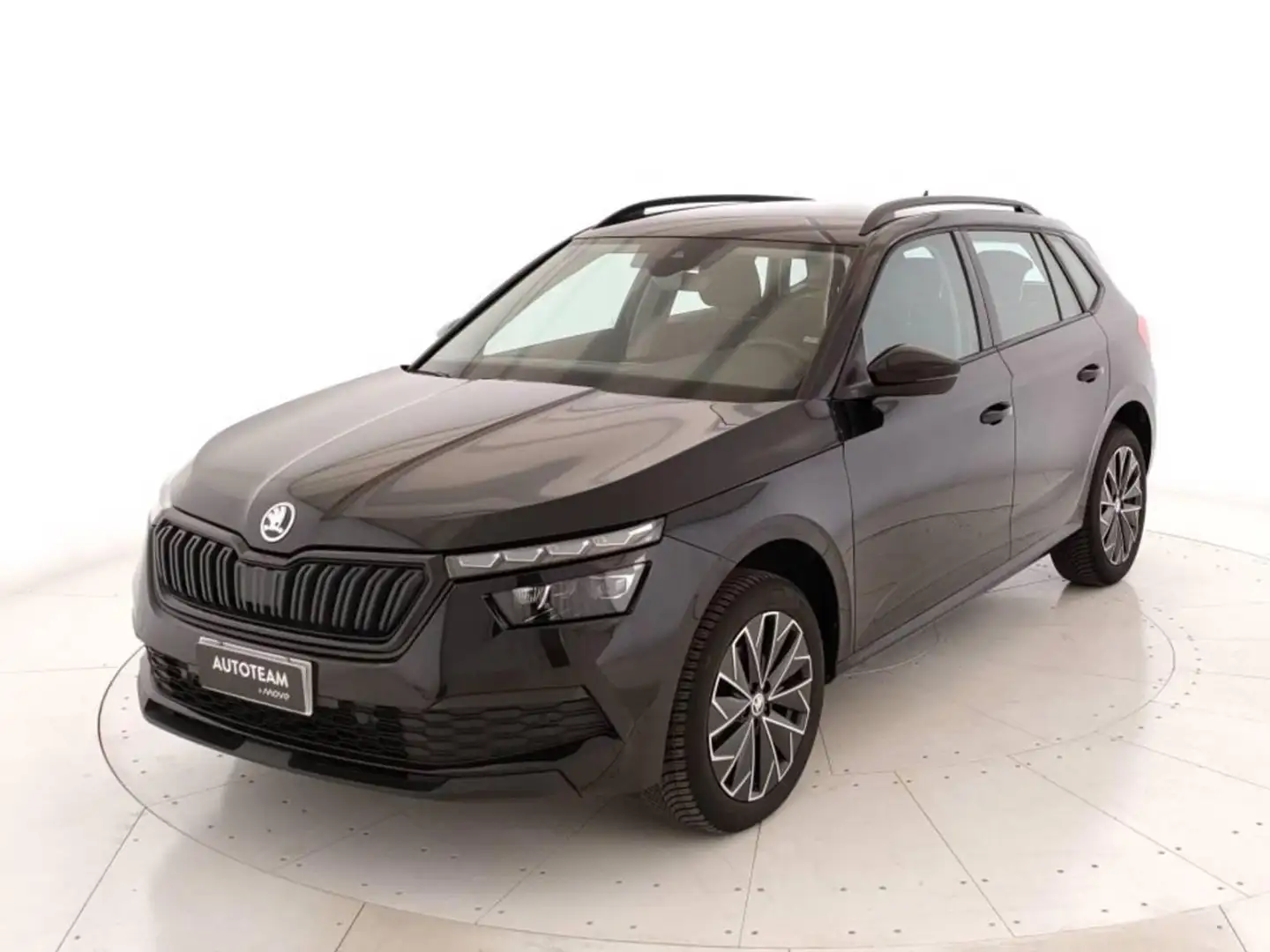 Skoda Kamiq 1.0 tsi Style 110cv dsg Negro - 1