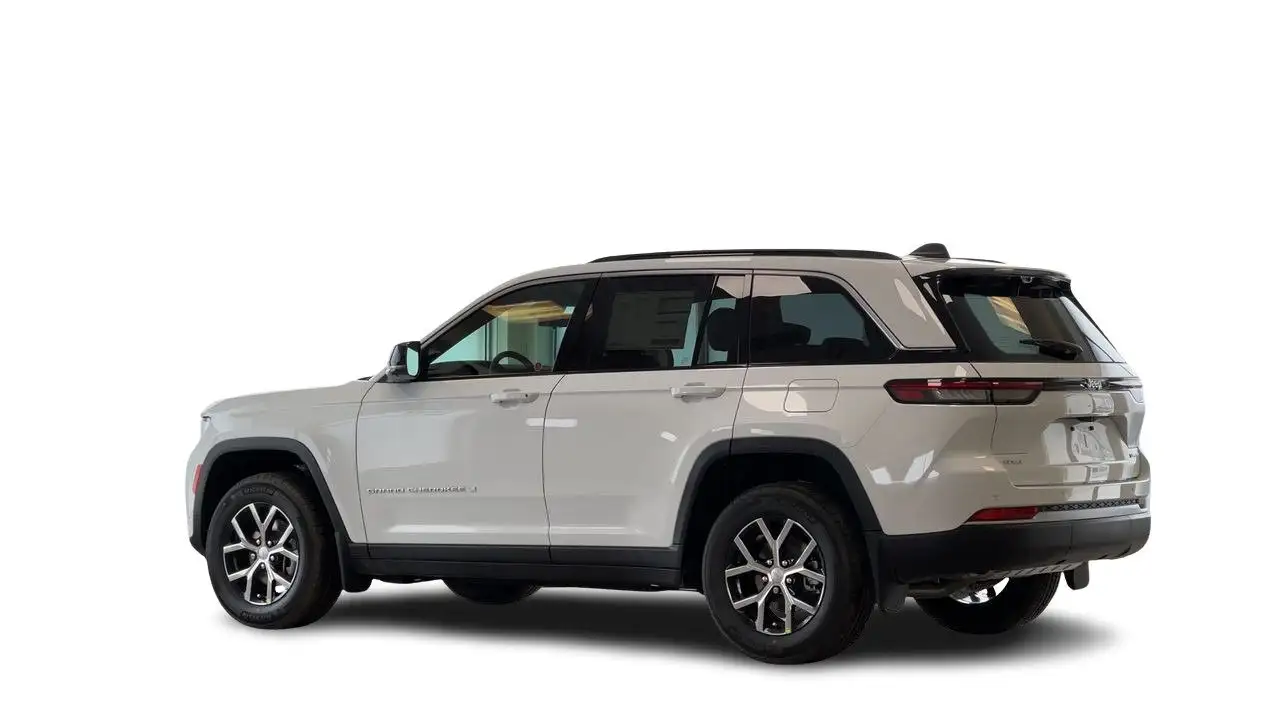 Jeep Grand Cherokee photo Jeep Grand Cherokee