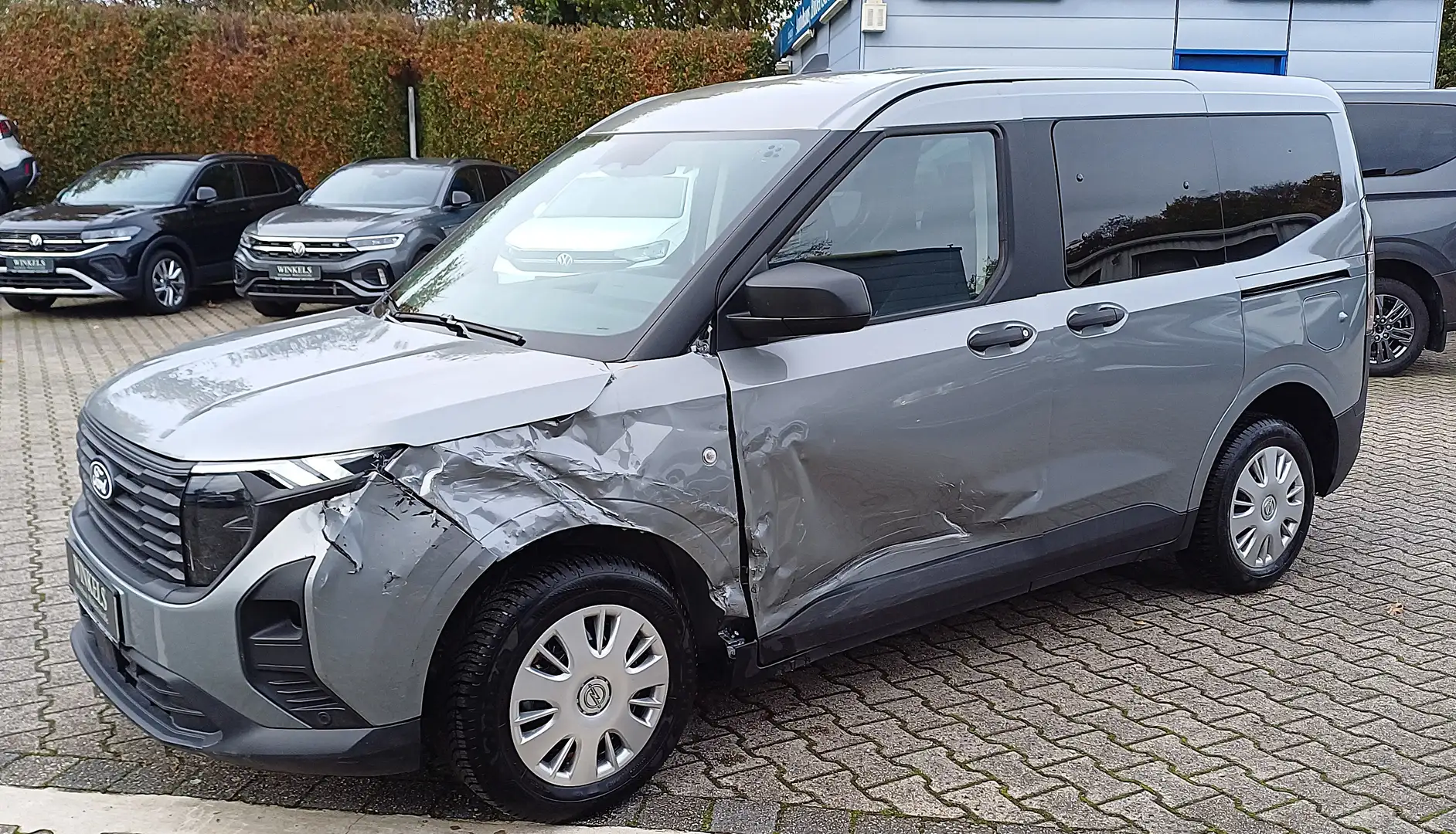 Ford Courier Automatik-Klimaaut-Navi-Kamera-Sitzhg-ACC-DAB-PDC Silber - 1