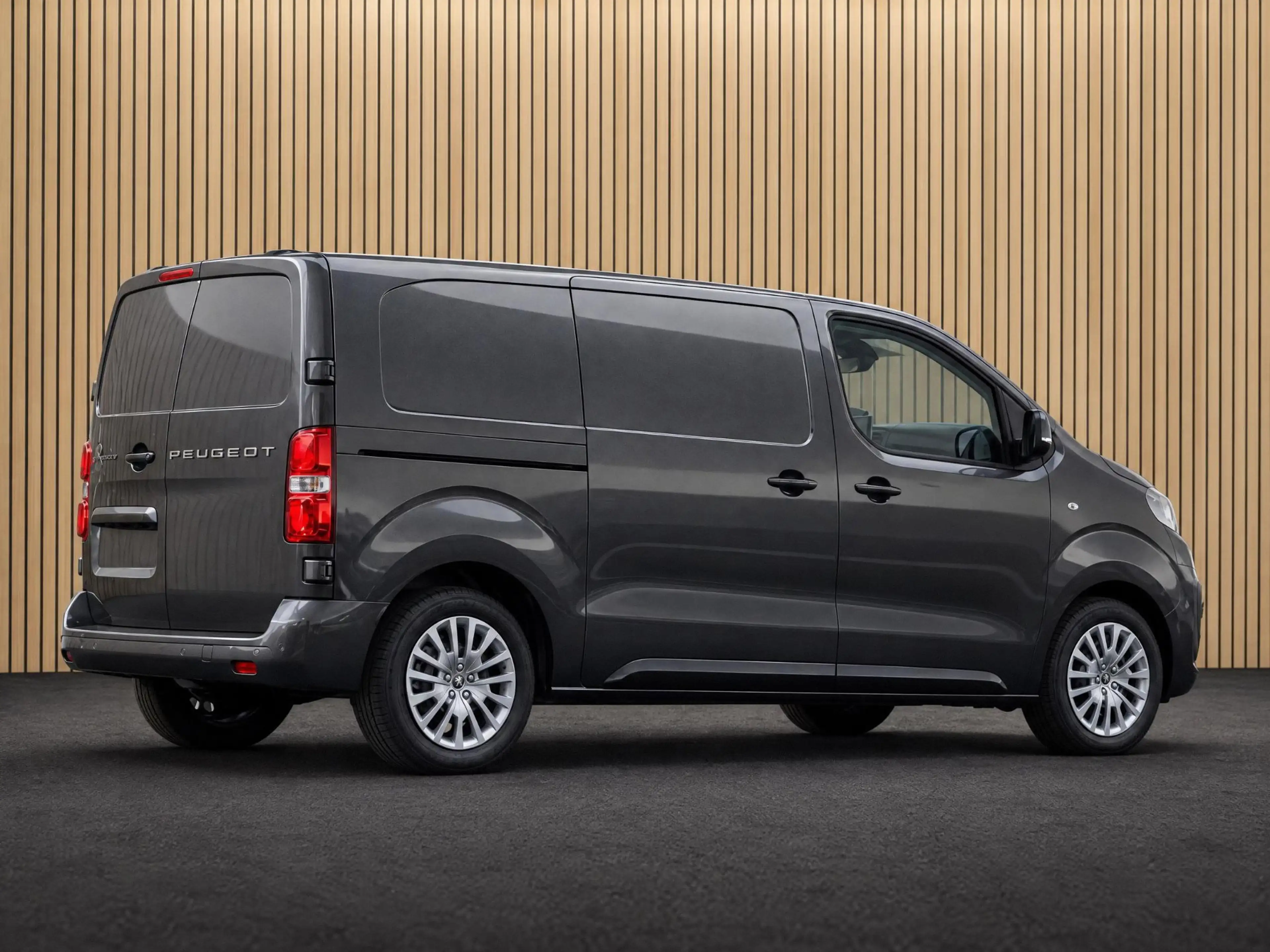 Peugeot e-Expert EV L2 75 kWh VOORRAAD KORTING — photo 6