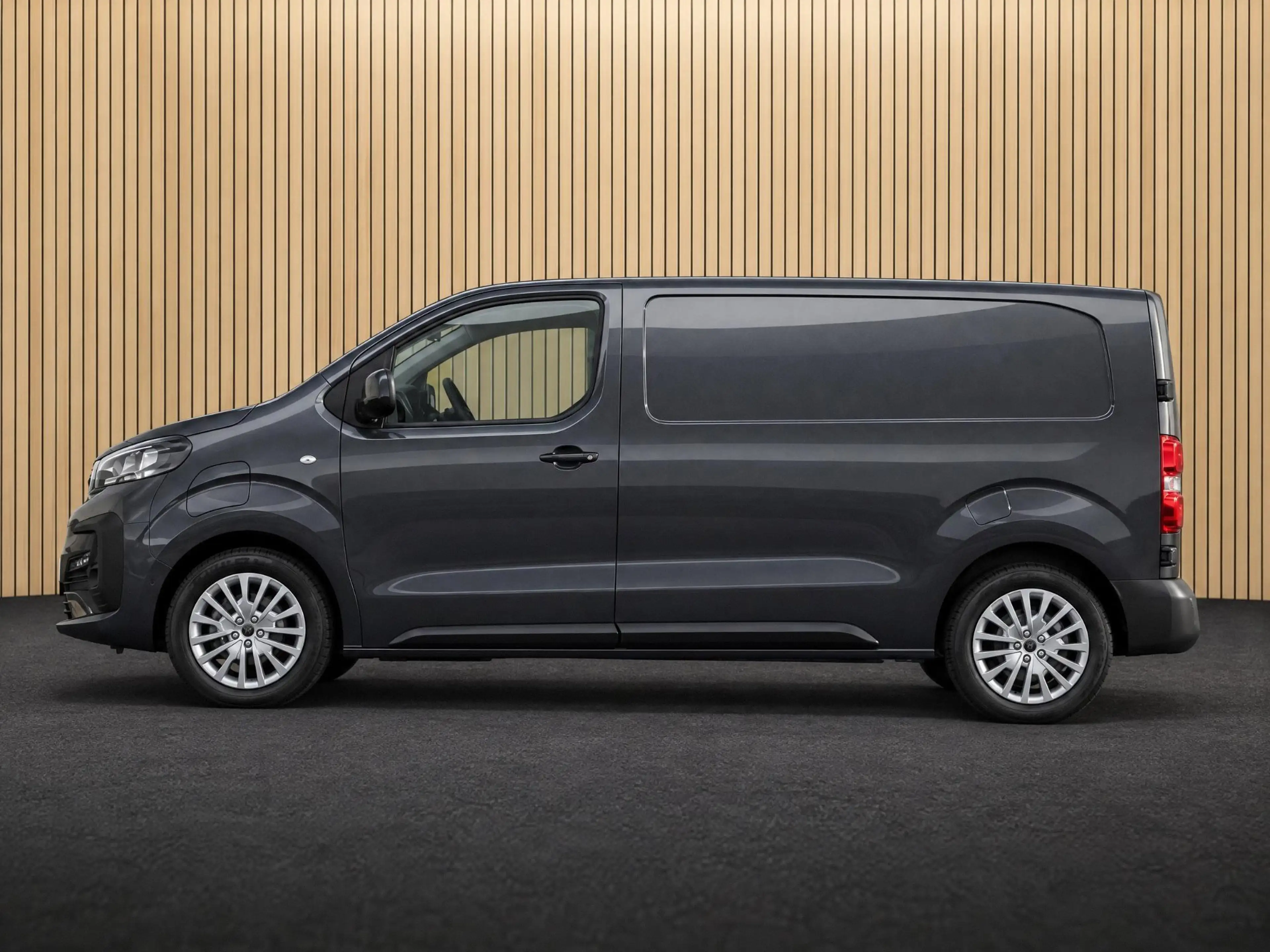 Peugeot e-Expert EV L2 75 kWh VOORRAAD KORTING — photo 10