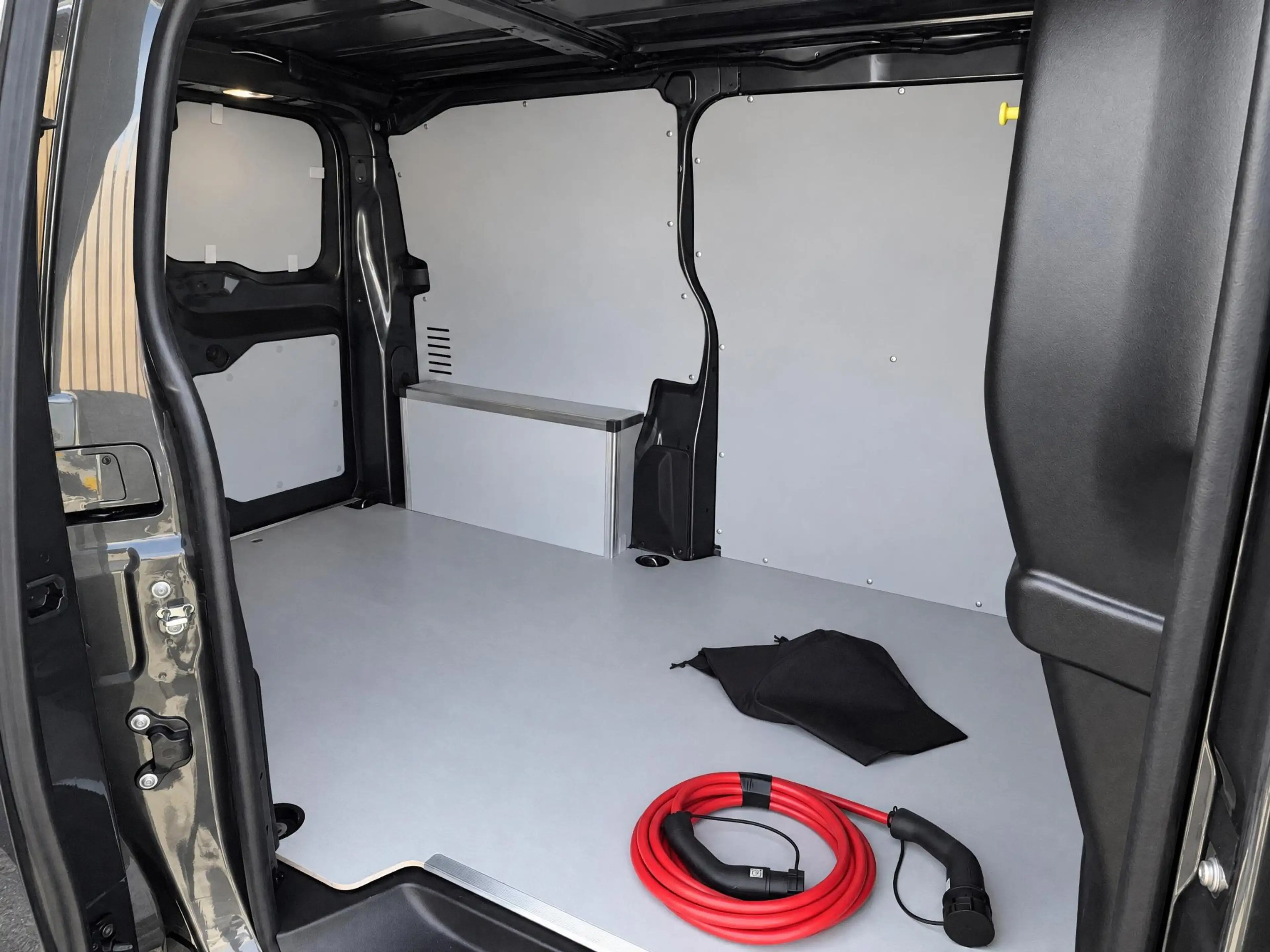 Peugeot e-Expert EV L2 75 kWh VOORRAAD KORTING — photo 13