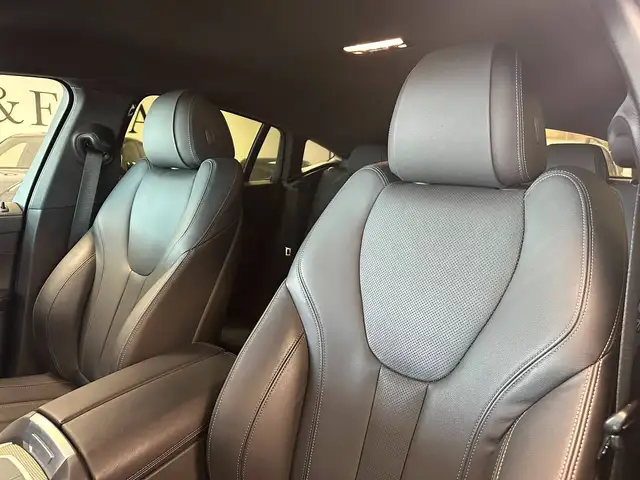 BMW X6 view 13