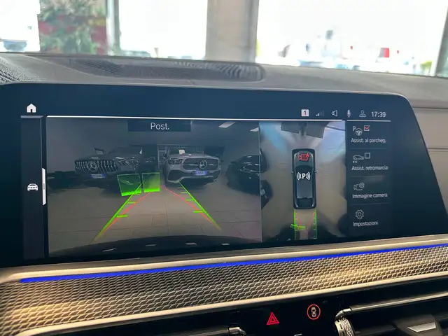 BMW X6 view 11