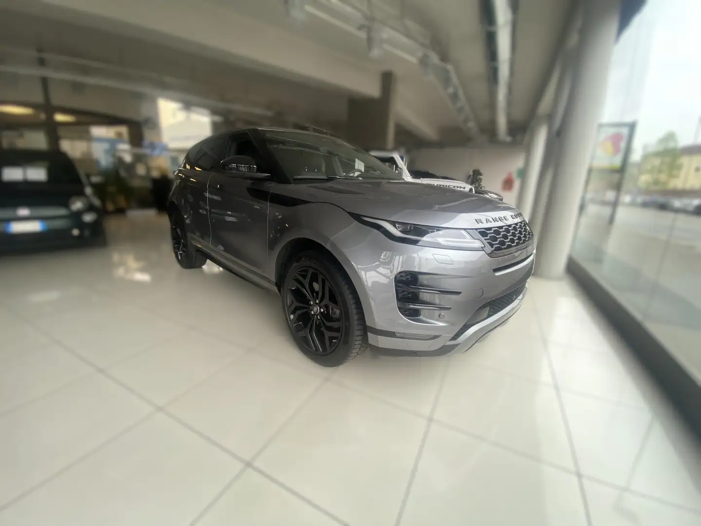 Land Rover Range Rover Evoque 2.0d i4 mhev R-Dynamic awd 204cv auto SE Grigio - 2