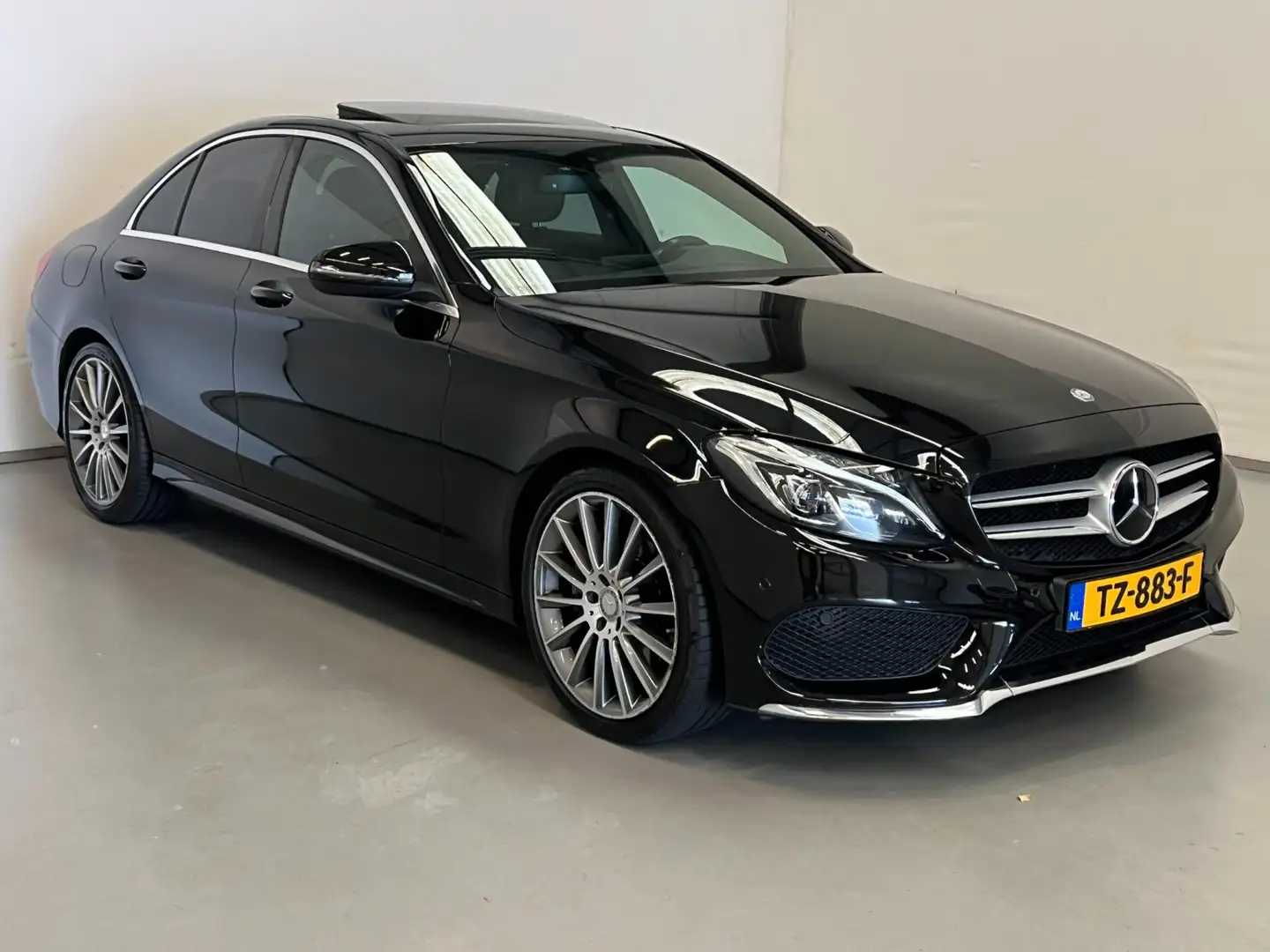 Mercedes-Benz C 200 AMG / Schuifdak / Distronic / 19" LM Noir - 2
