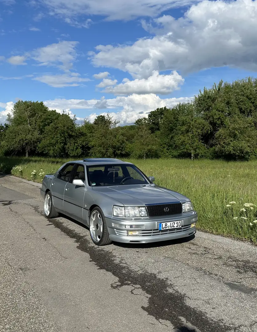 Lexus LS 400 - 1