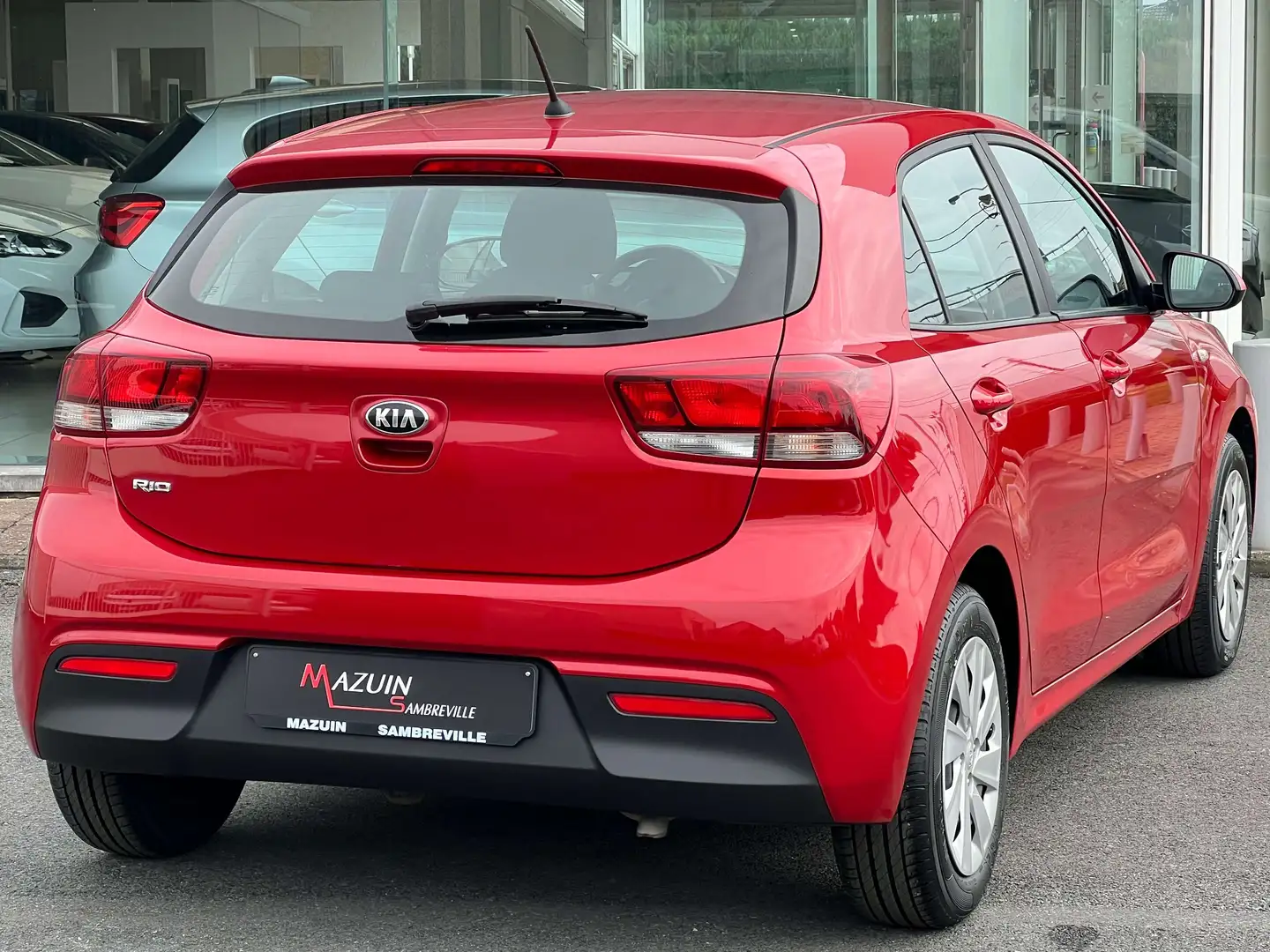 Kia Rio 1.2i Fusion * Bluetooth * Clim * Euro 6b * Gar 1an Rouge - 2