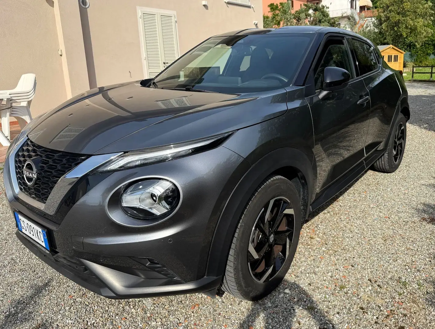 Nissan Juke Juke 1.0 dig-t N-Connecta 114cv Gris - 2