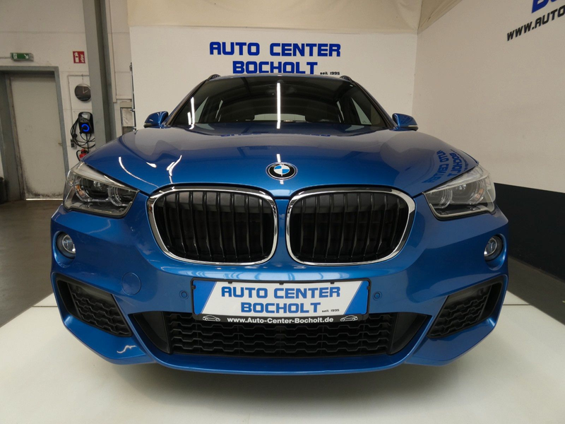 BMW X1 xDrive 20 d M Sportpaket*HUD*Navi*Leder