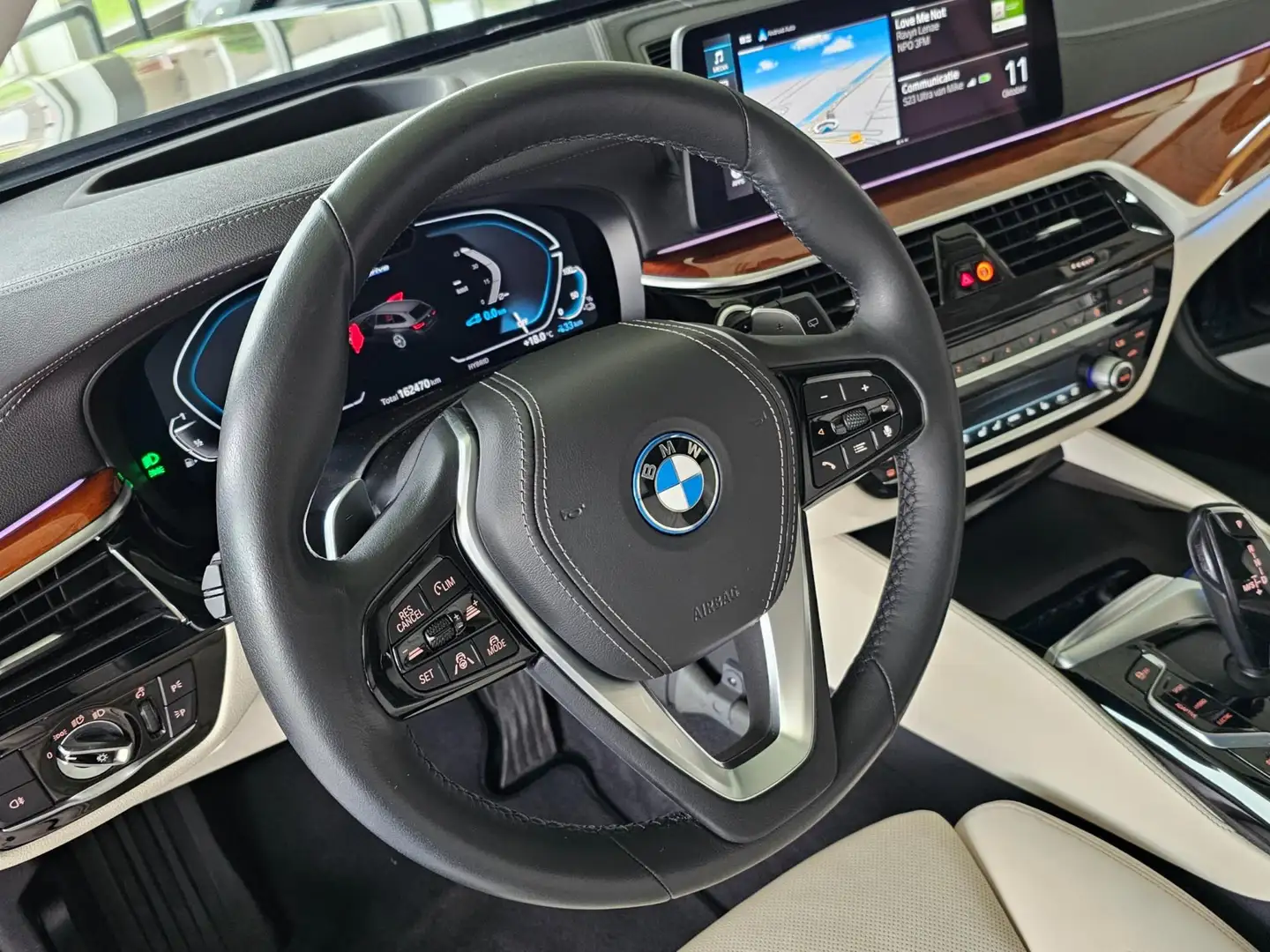 BMW 530 5-serie Touring 530e xDrive Business Edition Plus Blauw - 2