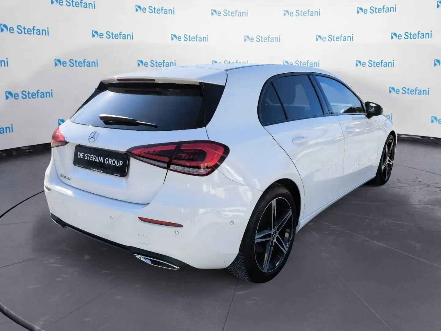 Mercedes-Benz A 180 A 180 d Automatic Sport NIGHT-EDITION Bianco - 2