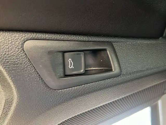 Volkswagen T-Roc view 22