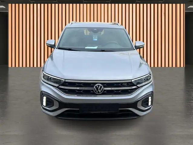 Volkswagen T-Roc view 6