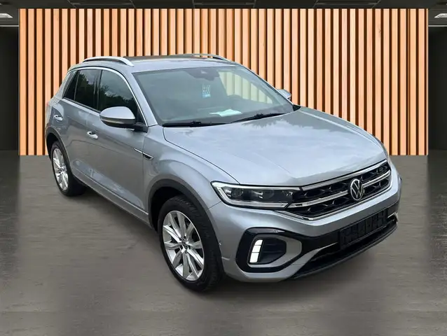 Volkswagen T-Roc view 11