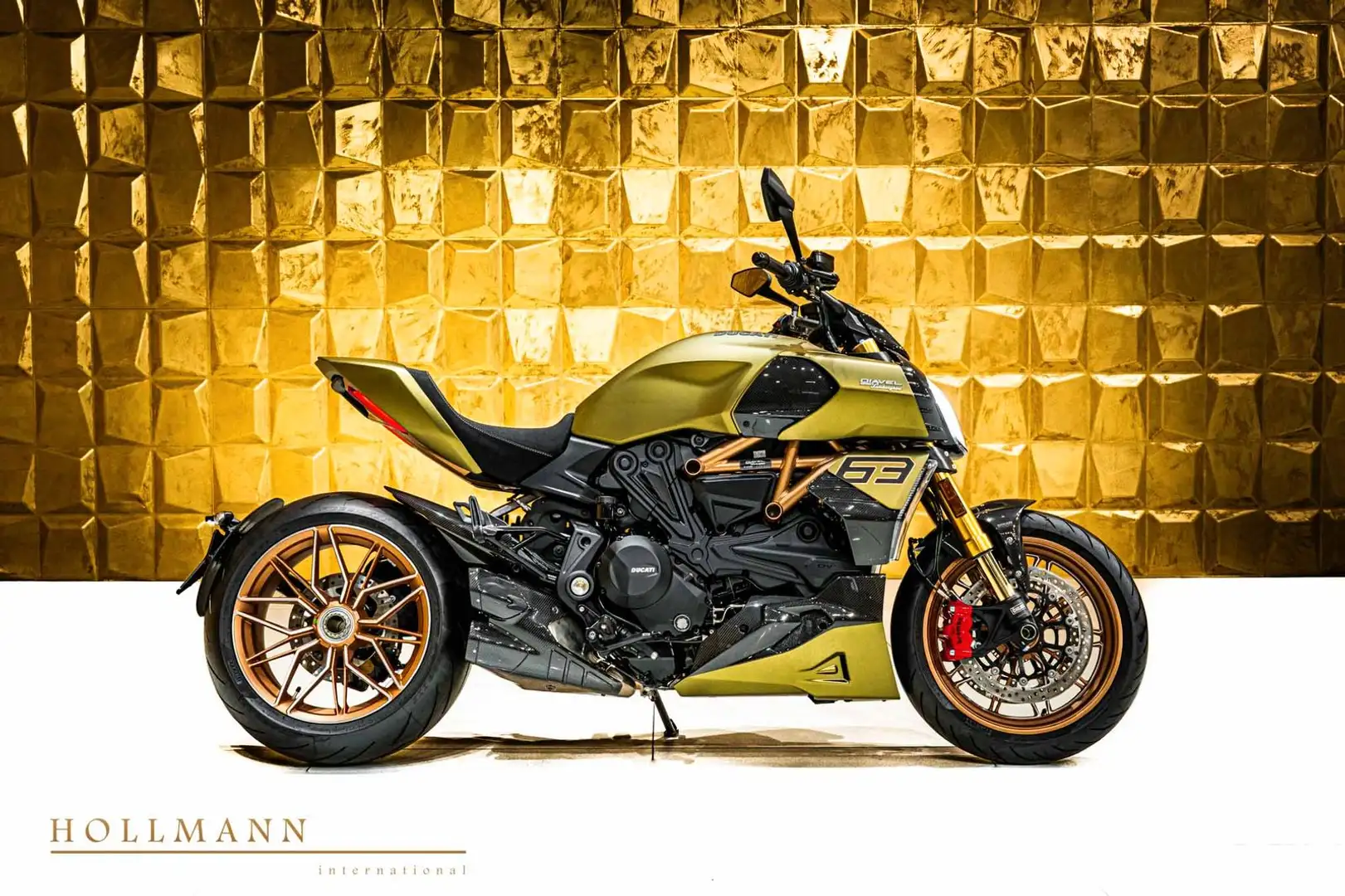 Ducati Diavel 1260 Lamborghini + No. 297 of 630 + Vert - 2