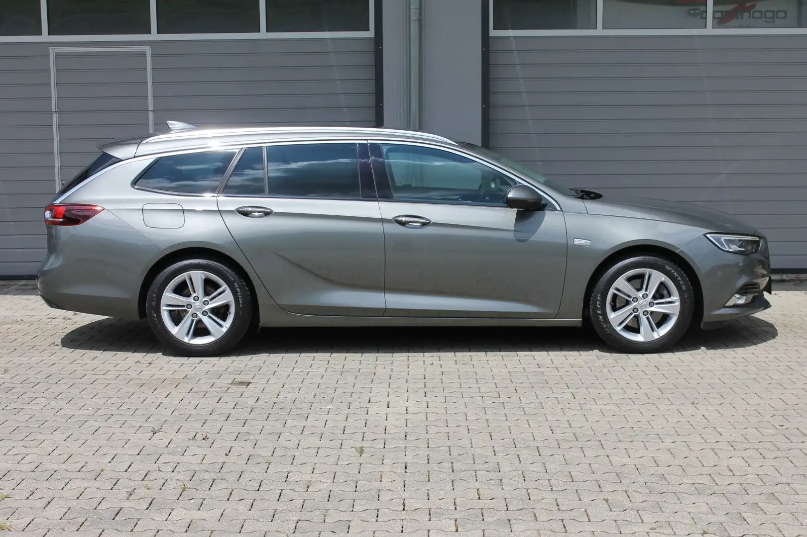 Opel Insignia B Sports Tourer*Leder*Pano*1.HAND!*VOLL Gris - 2