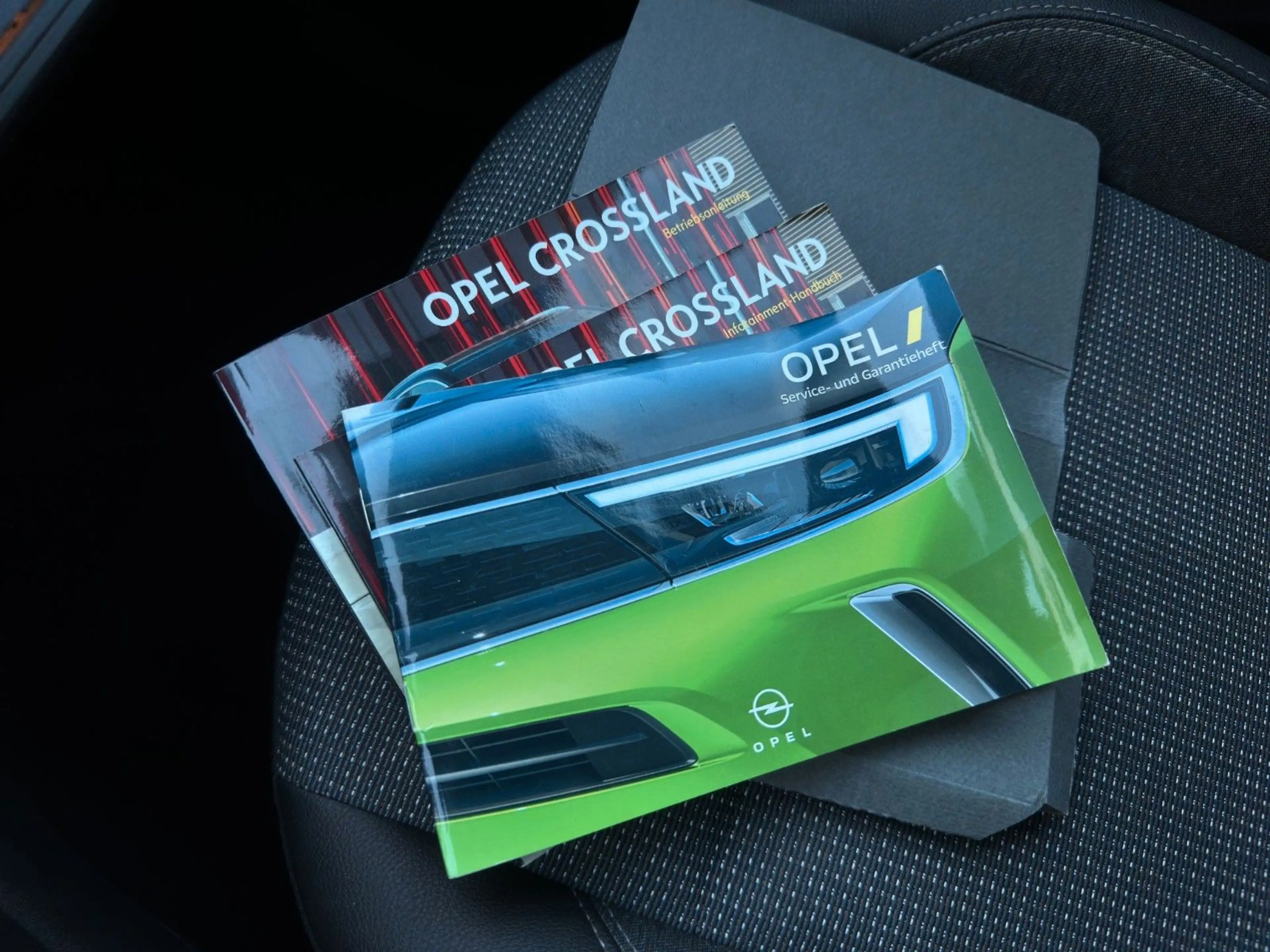 Opel Crossland X Crossland "Business Elegance" Automatik/Navi/LED — photo 33